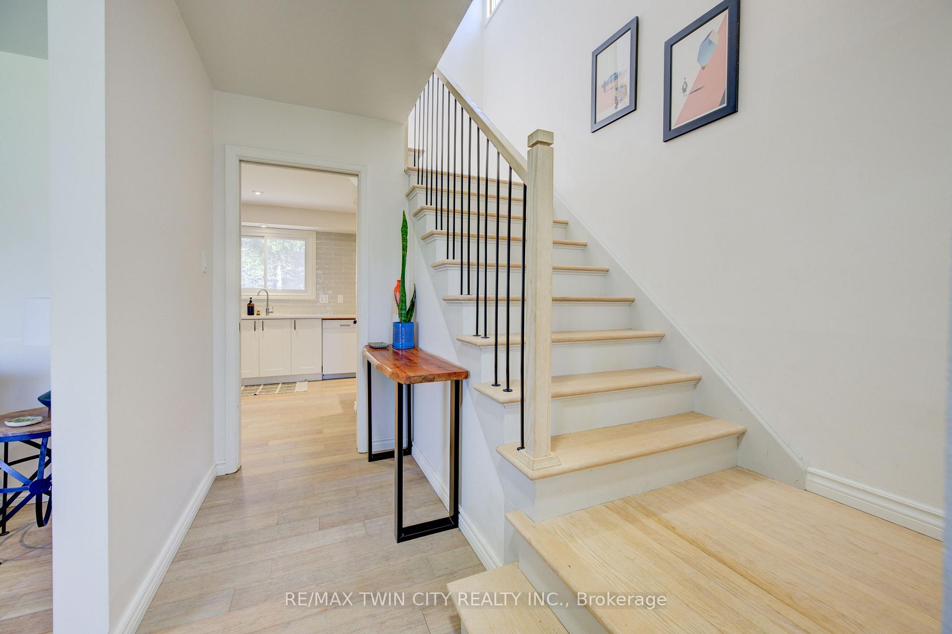 Photo 5 of 282 Braemore Avenue, Waterloo — HOMEH