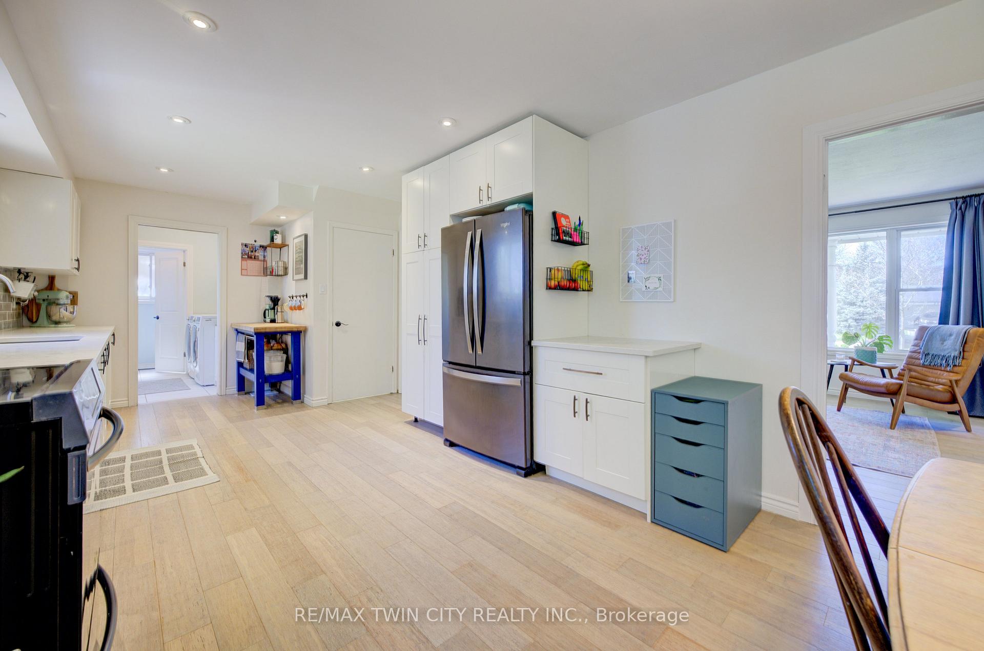 Photo 10 of 282 Braemore Avenue, Waterloo — HOMEH