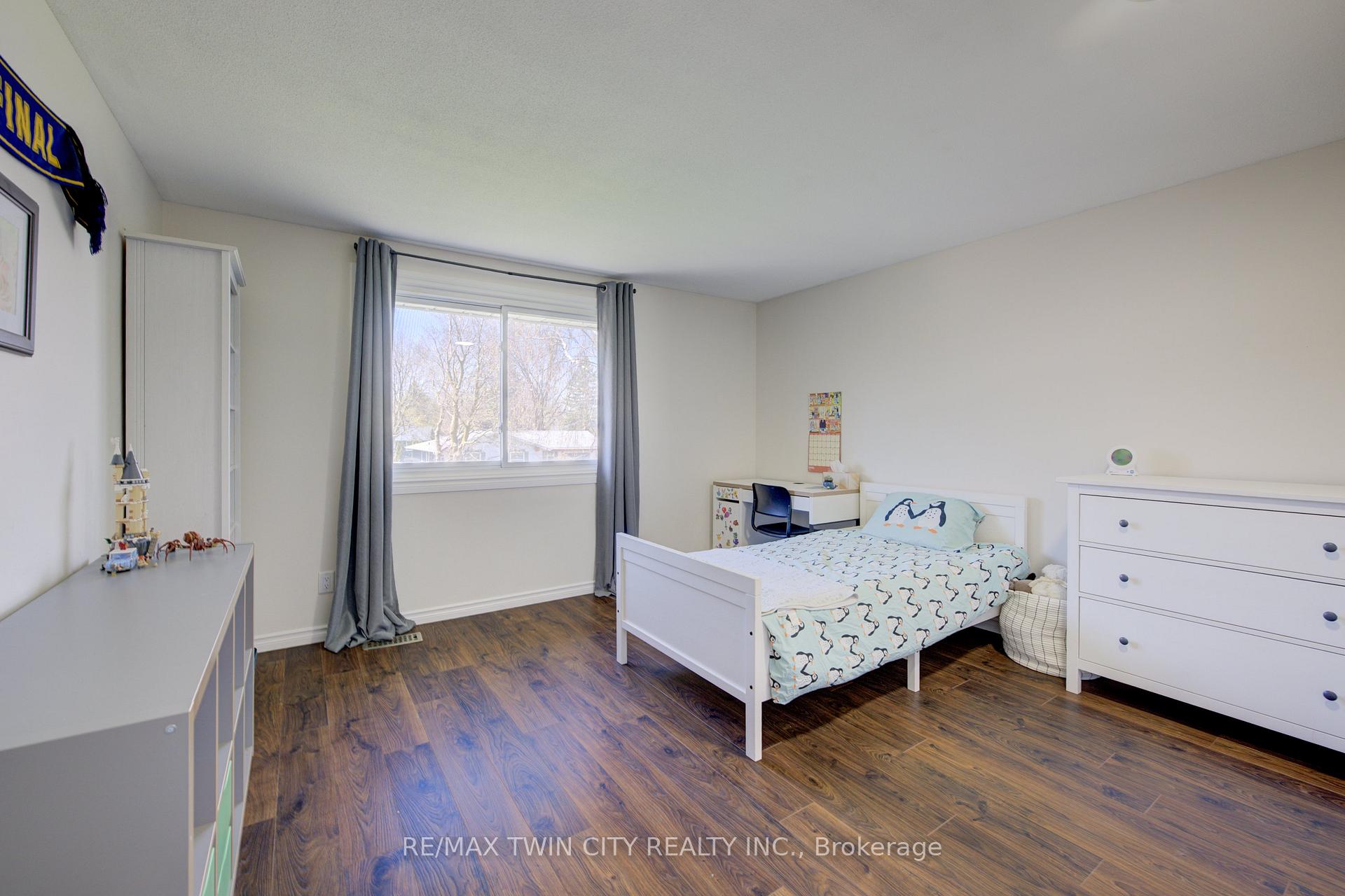 Photo 23 of 282 Braemore Avenue, Waterloo — HOMEH