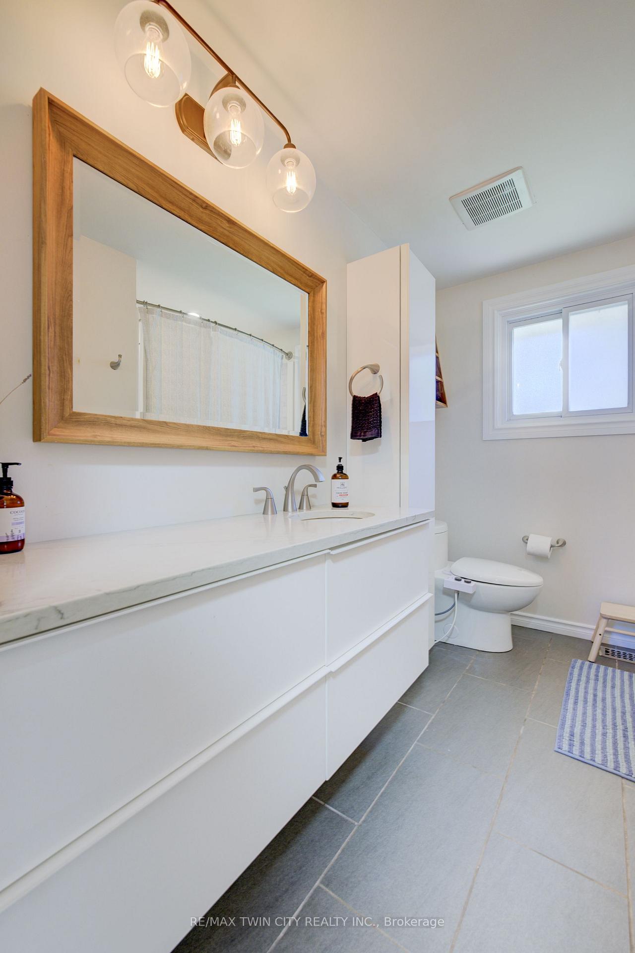 Photo 26 of 282 Braemore Avenue, Waterloo — HOMEH