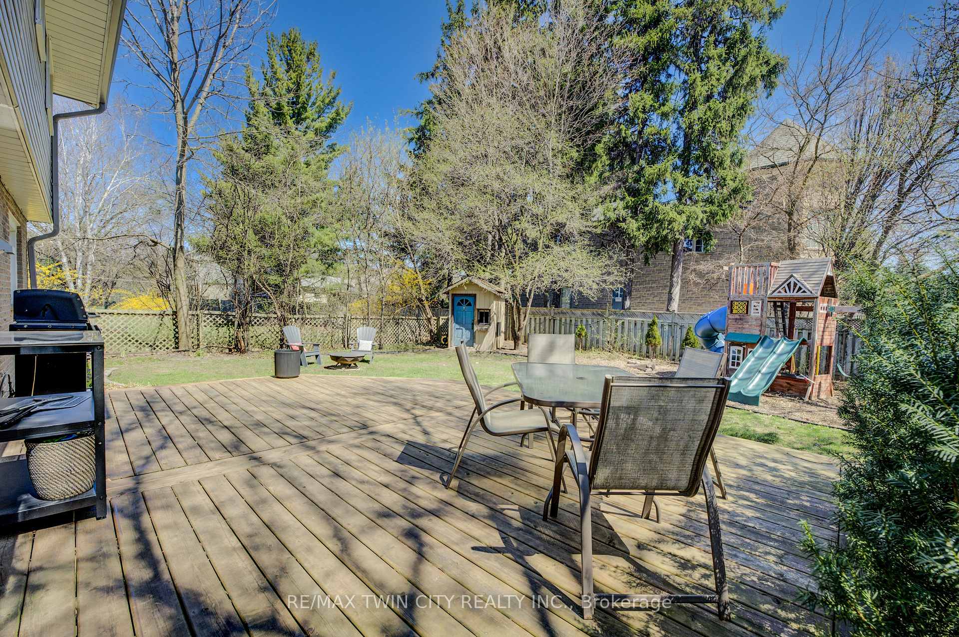 Photo 32 of 282 Braemore Avenue, Waterloo — HOMEH