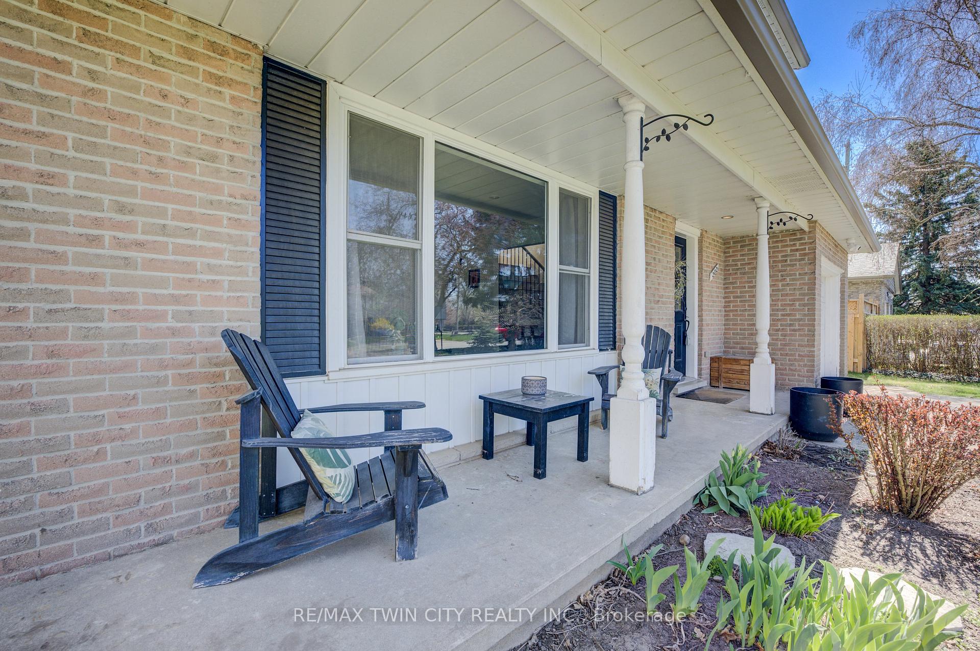 Photo 42 of 282 Braemore Avenue, Waterloo — HOMEH