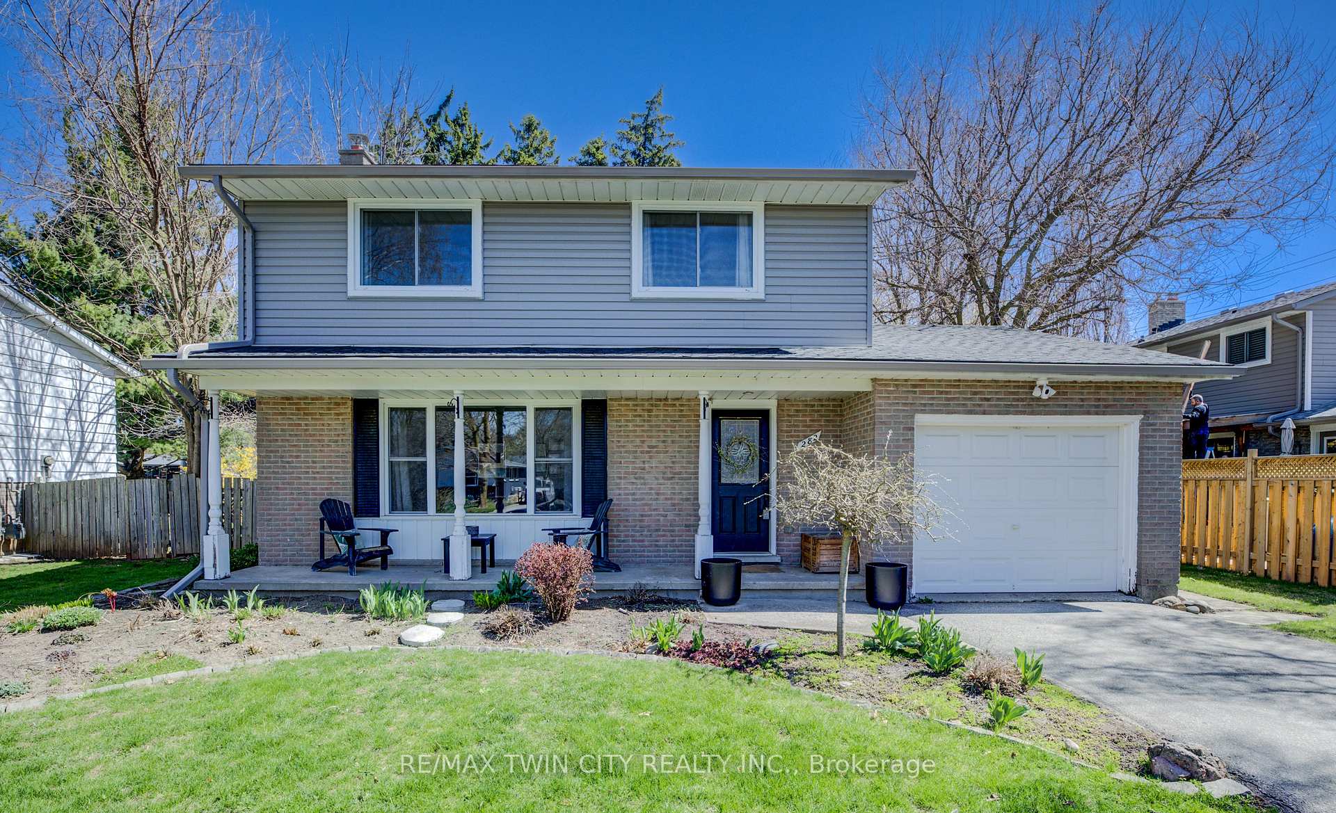 Photo 43 of 282 Braemore Avenue, Waterloo — HOMEH