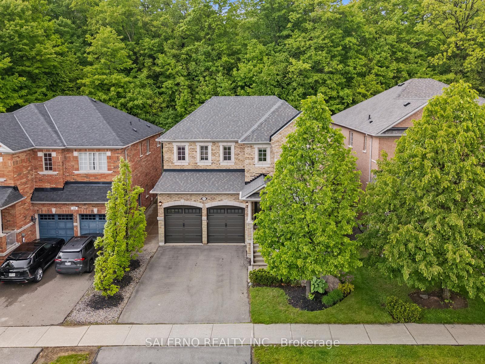 Photo 3 of 222 Via Campanile, Vaughan, Vellore Village — HOMEH