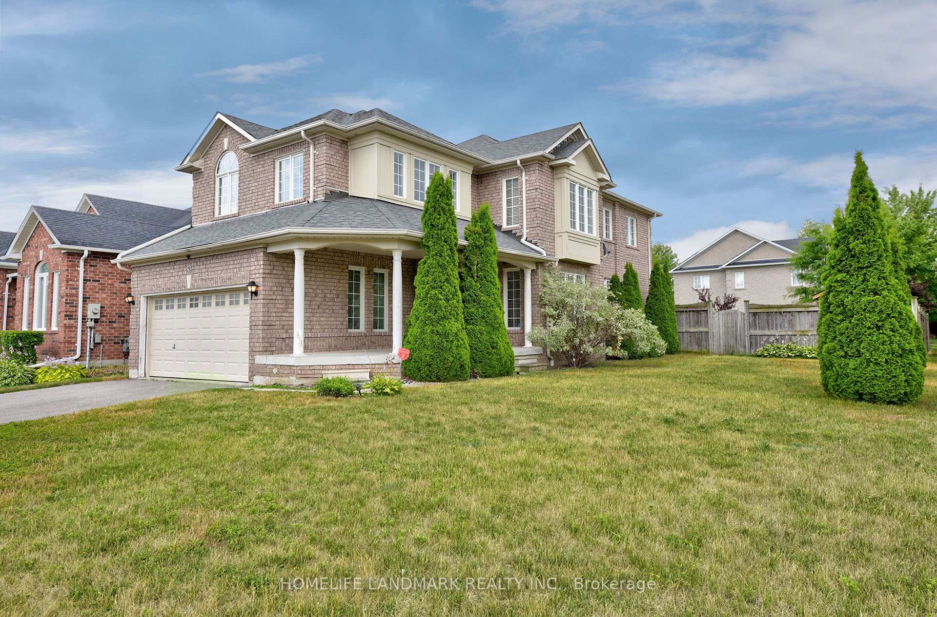 Photo 1 of 33 Bugelli Drive S, Whitby, Taunton North — HOMEH