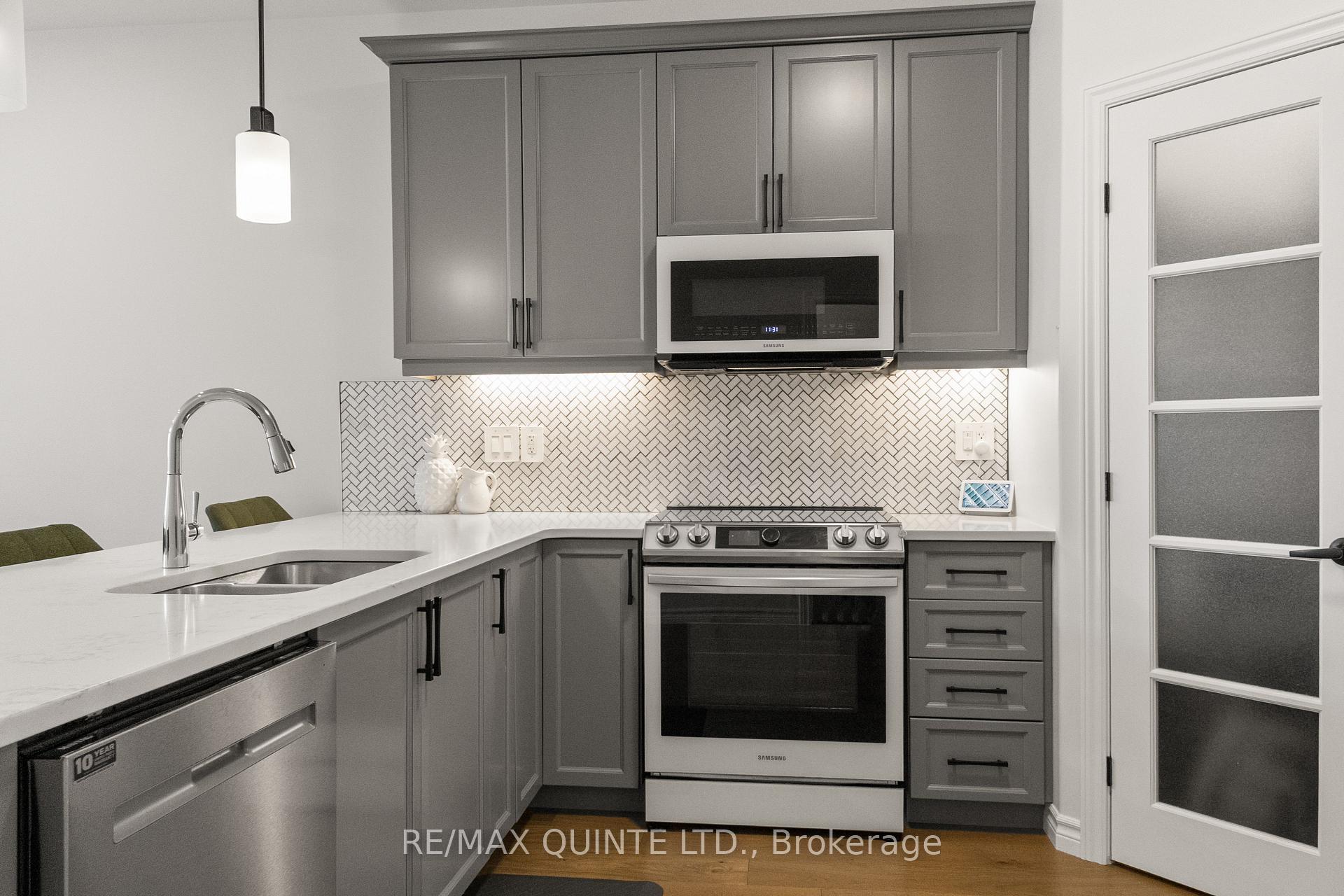 Photo 9 of 54 Athabaska Drive, Belleville, Thurlow Ward — HOMEH