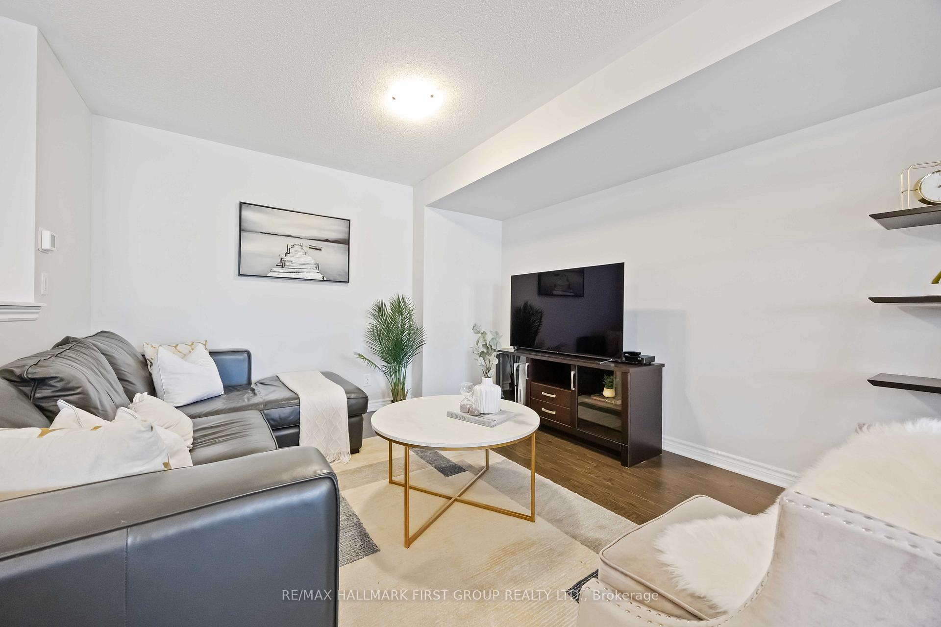 Photo 9 of 81 Sutcliffe Drive, Whitby, Rolling Acres — HOMEH