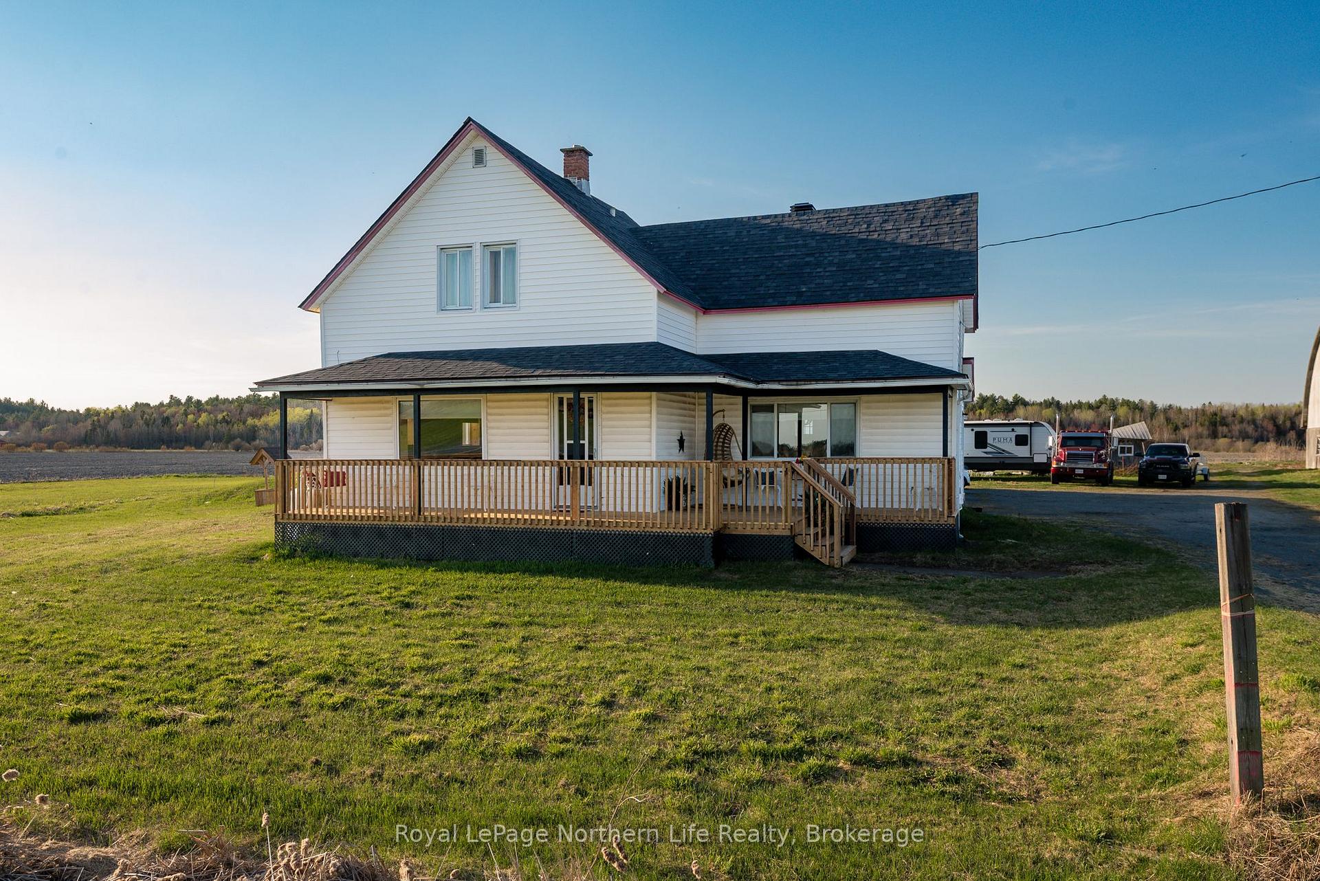 Front of 10725 Highway 17 E