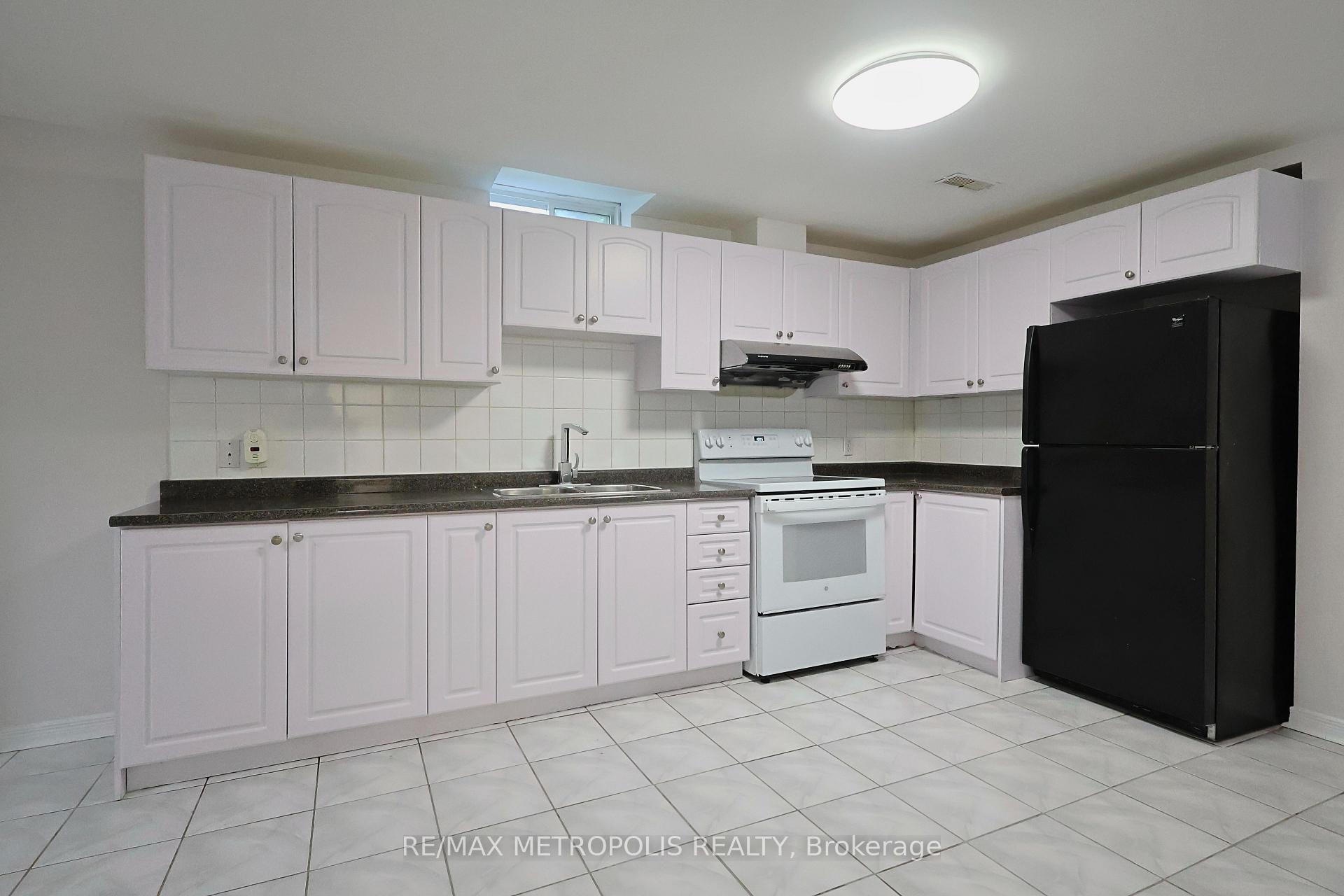 Photo 5 of Unit BSMT, 104 Sail Crescent, Vaughan, Vellore Village — HOMEH