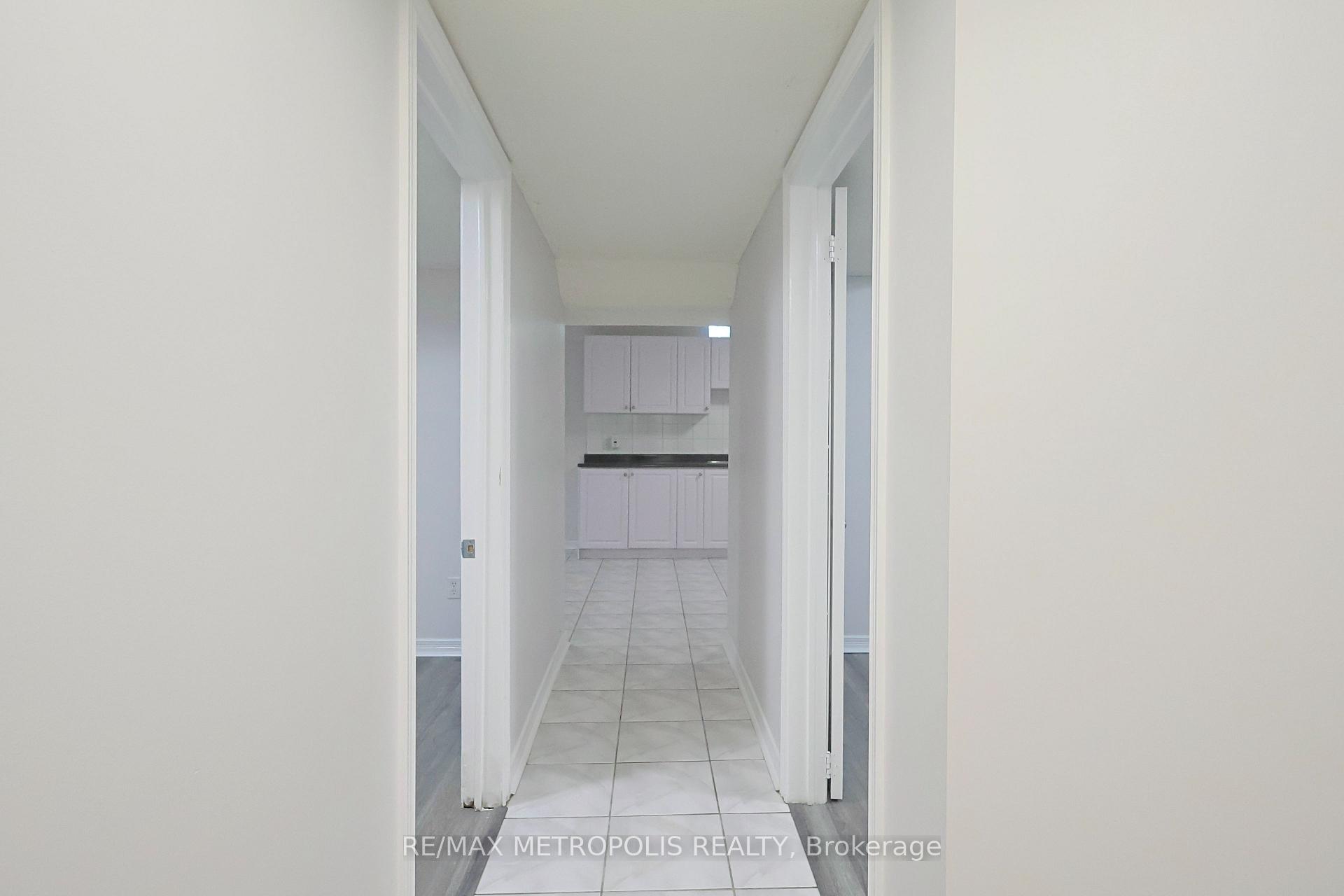 Photo 6 of Unit BSMT, 104 Sail Crescent, Vaughan, Vellore Village — HOMEH