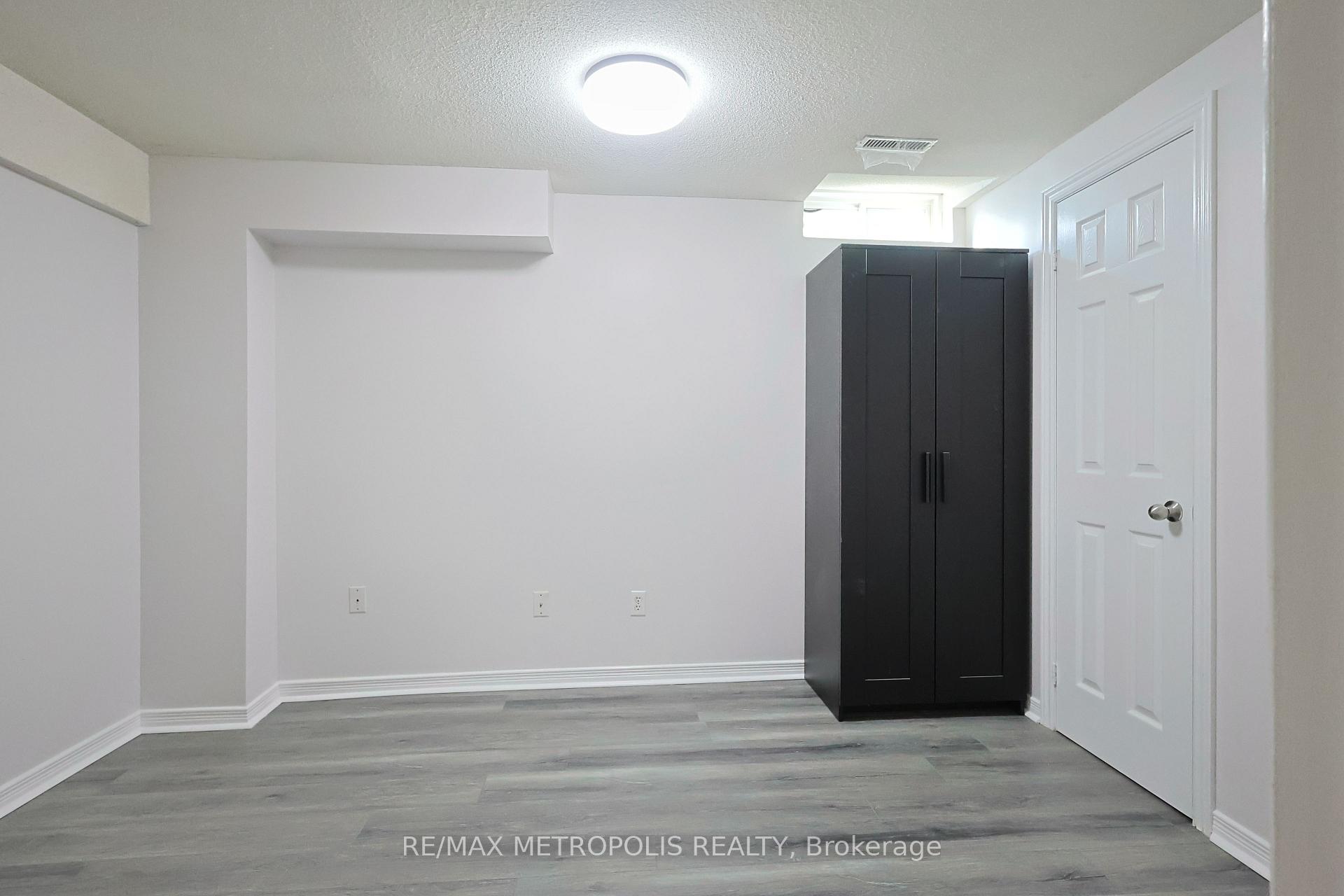 Photo 7 of Unit BSMT, 104 Sail Crescent, Vaughan, Vellore Village — HOMEH