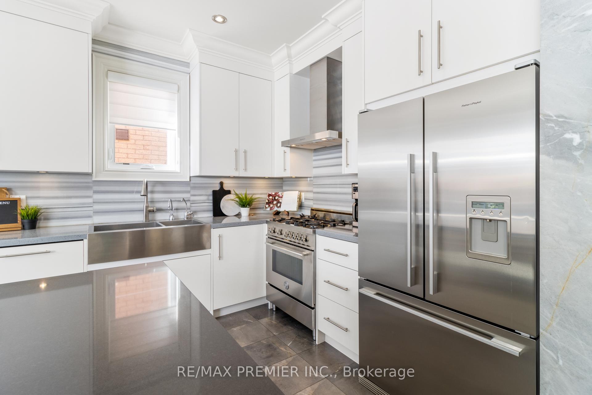 Photo 11 of 17 Angelico Avenue, Vaughan, Vellore Village — HOMEH