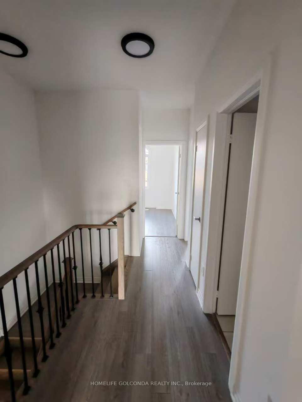 Photo 7 of 37 Arianna Crescent, Vaughan, Patterson — HOMEH