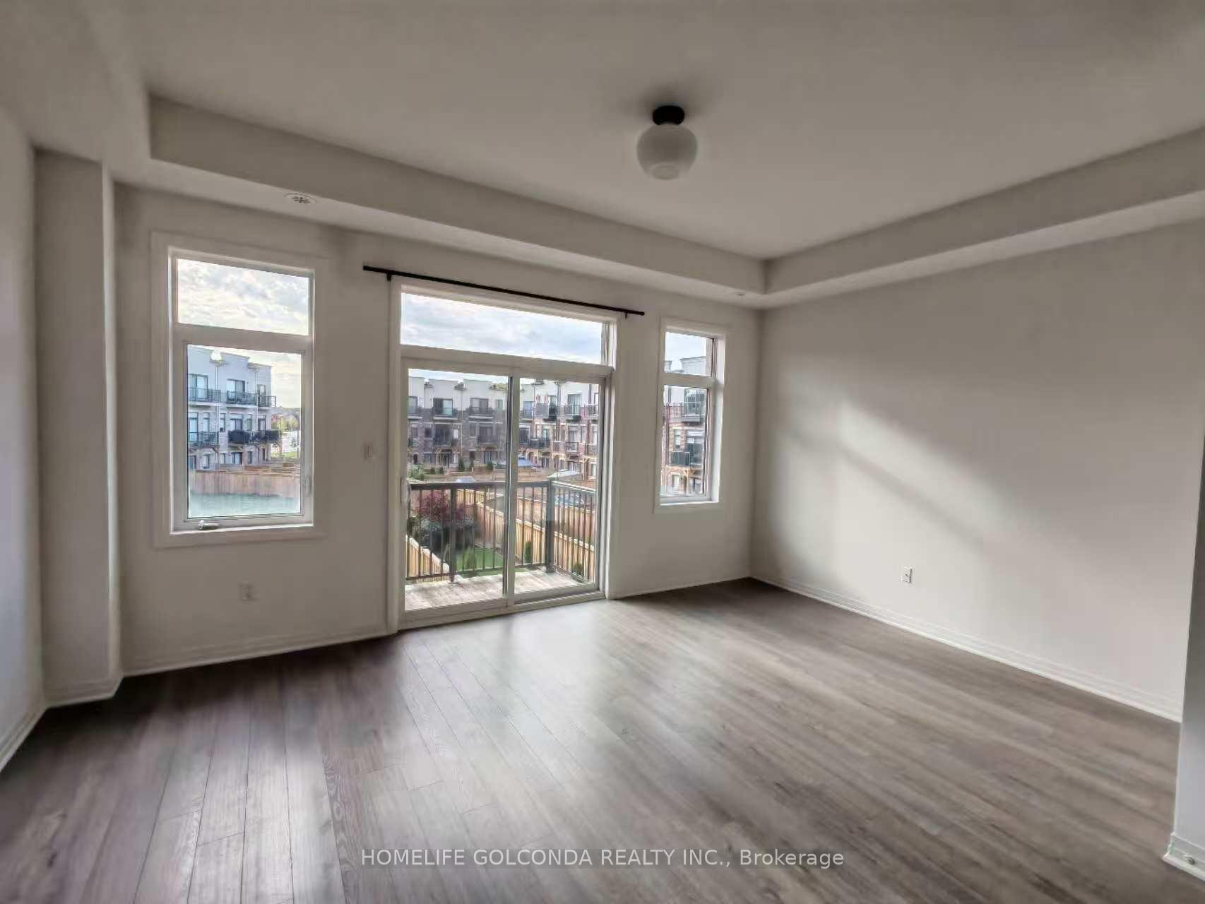 Photo 12 of 37 Arianna Crescent, Vaughan, Patterson — HOMEH