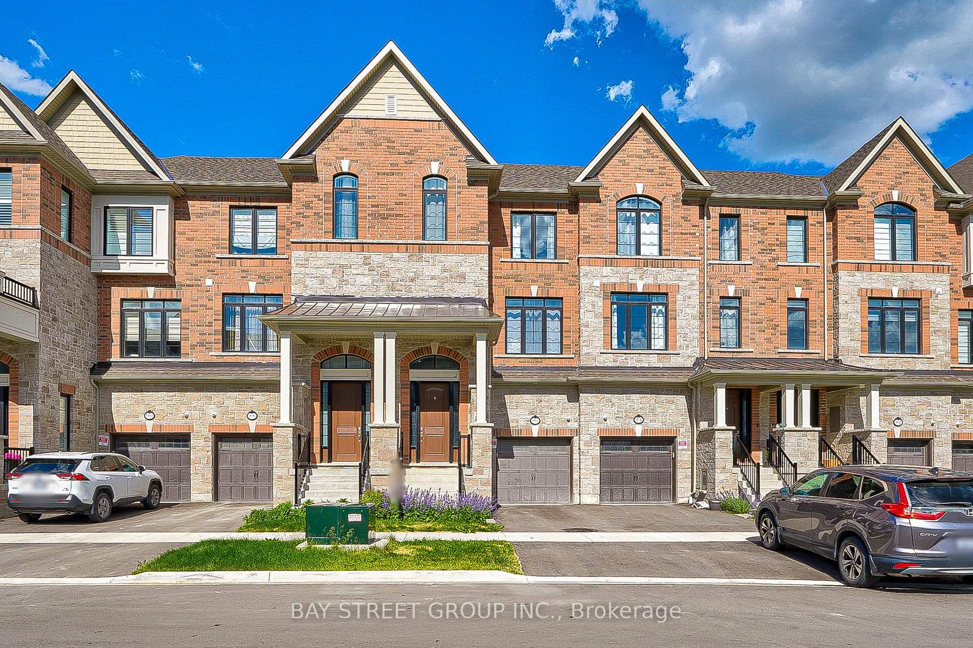 Photo 3 of 86 Dorian Drive, Whitby, Rural Whitby — HOMEH
