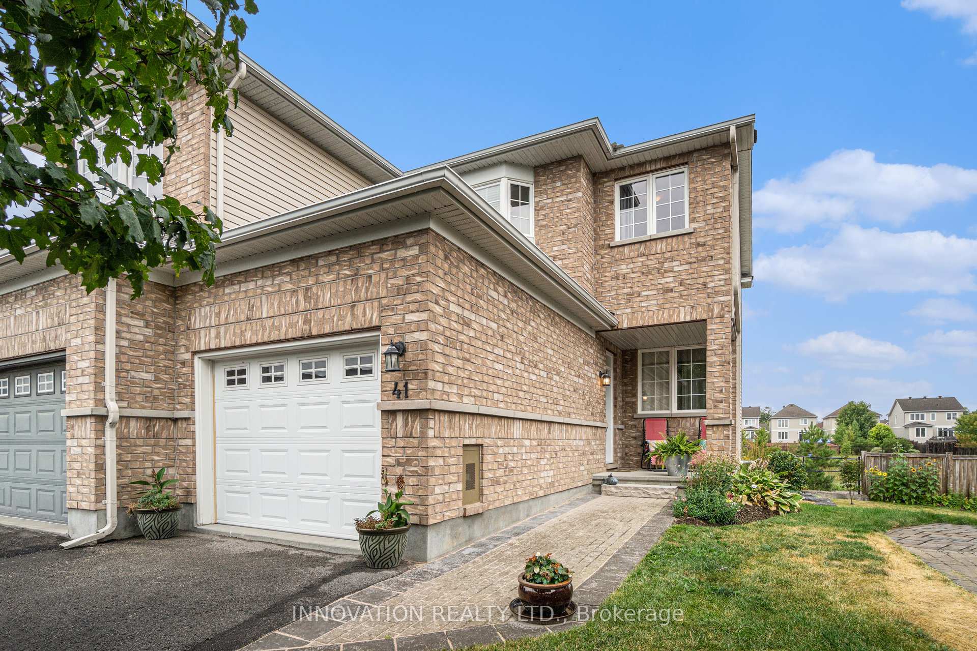 Photo 1 of 41 Mcgregor Scobie Crescent, Arnprior — HOMEH