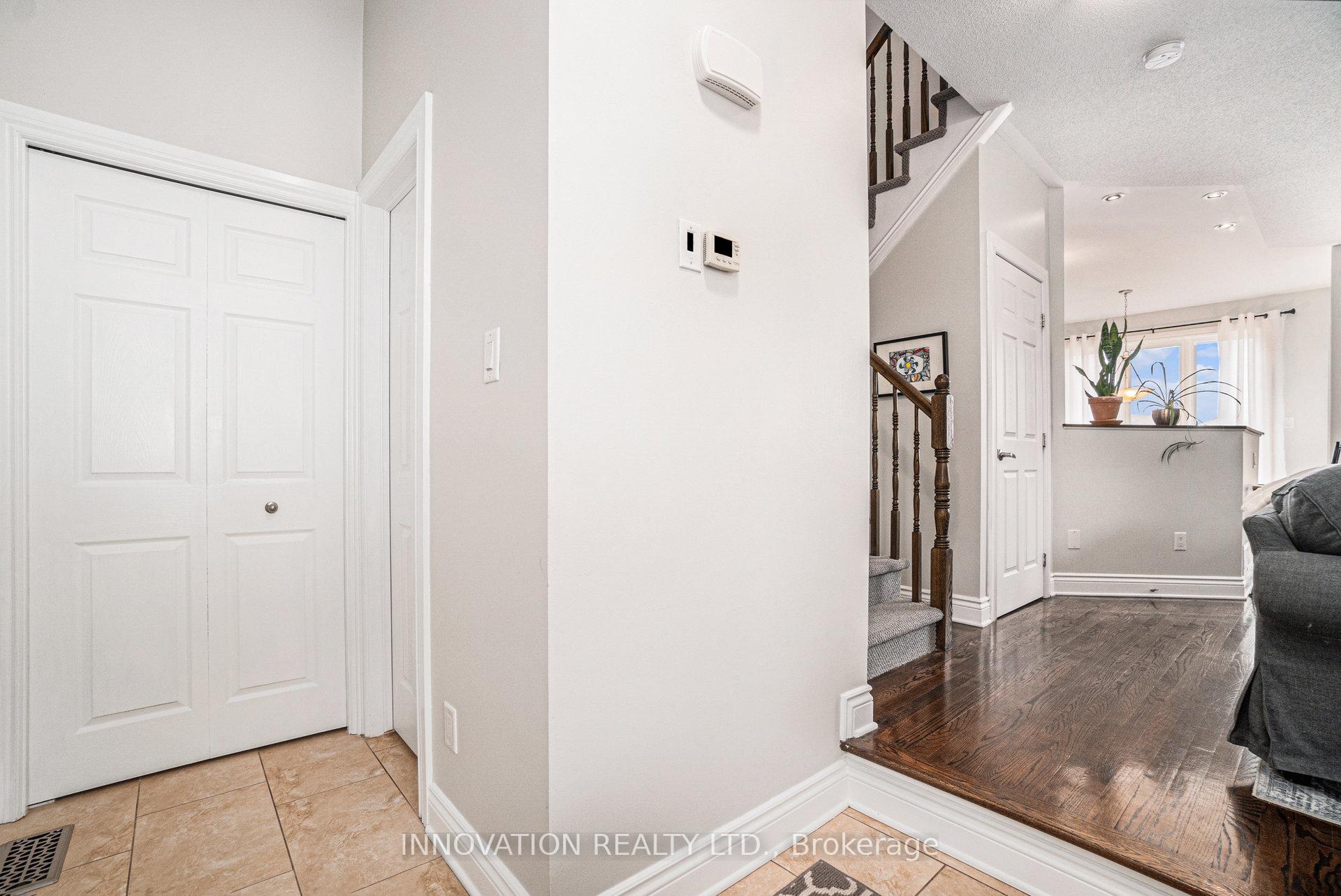 Photo 3 of 41 Mcgregor Scobie Crescent, Arnprior — HOMEH