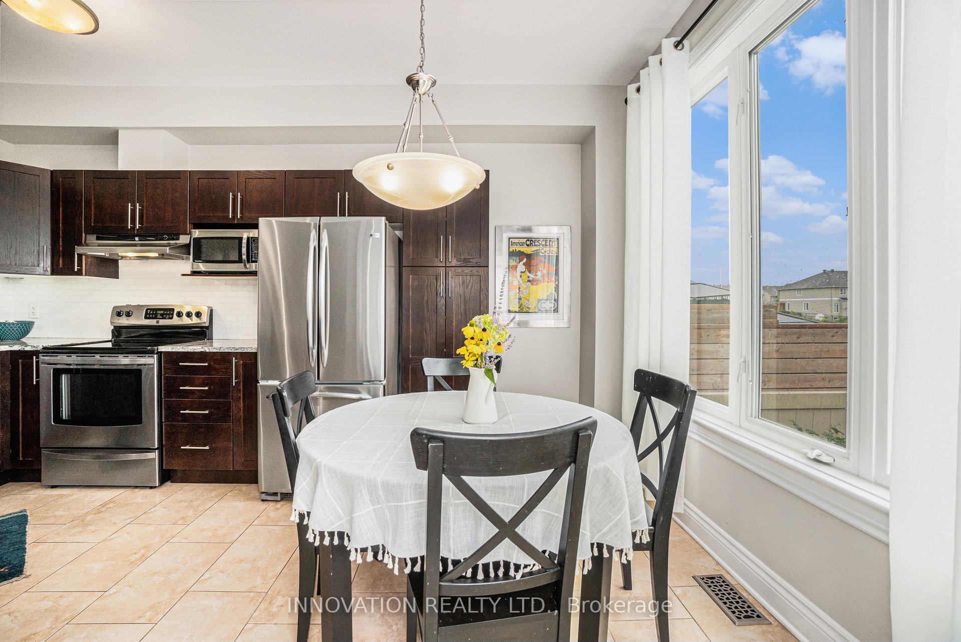 Photo 9 of 41 Mcgregor Scobie Crescent, Arnprior — HOMEH
