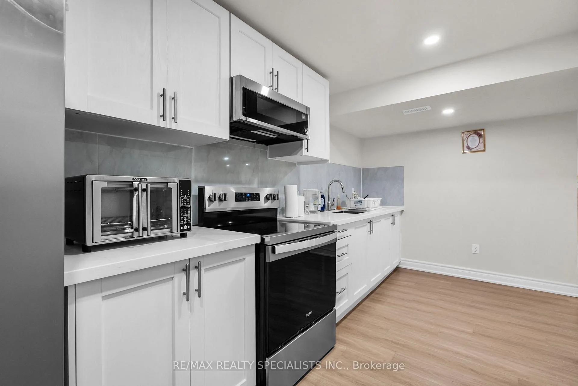 Photo 101 of 19 Dovergreen Drive, Brampton, Fletcher's Meadow — HOMEH