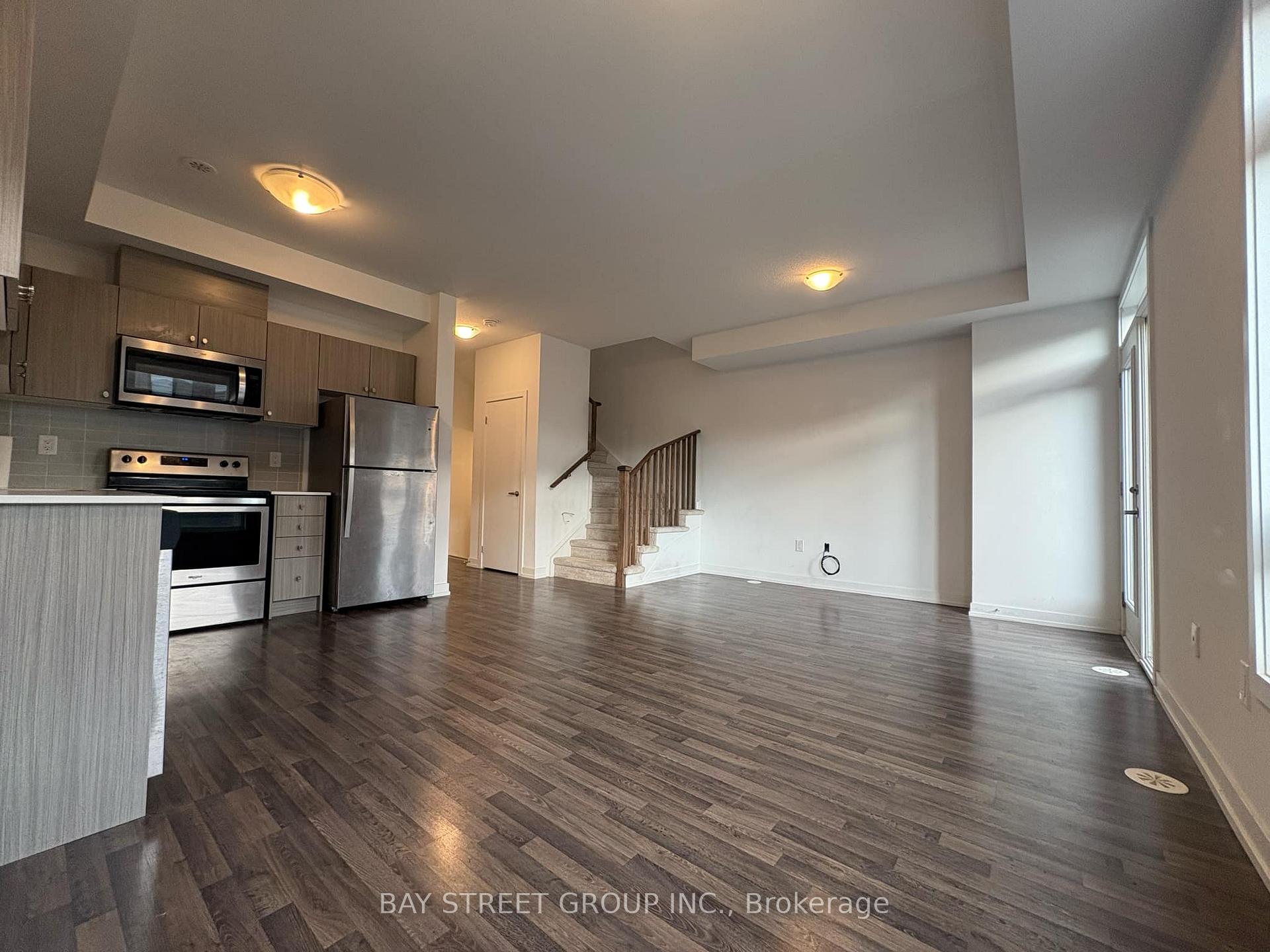 Photo 3 of 9 Seymour Street, Vaughan, Vaughan Grove — HOMEH