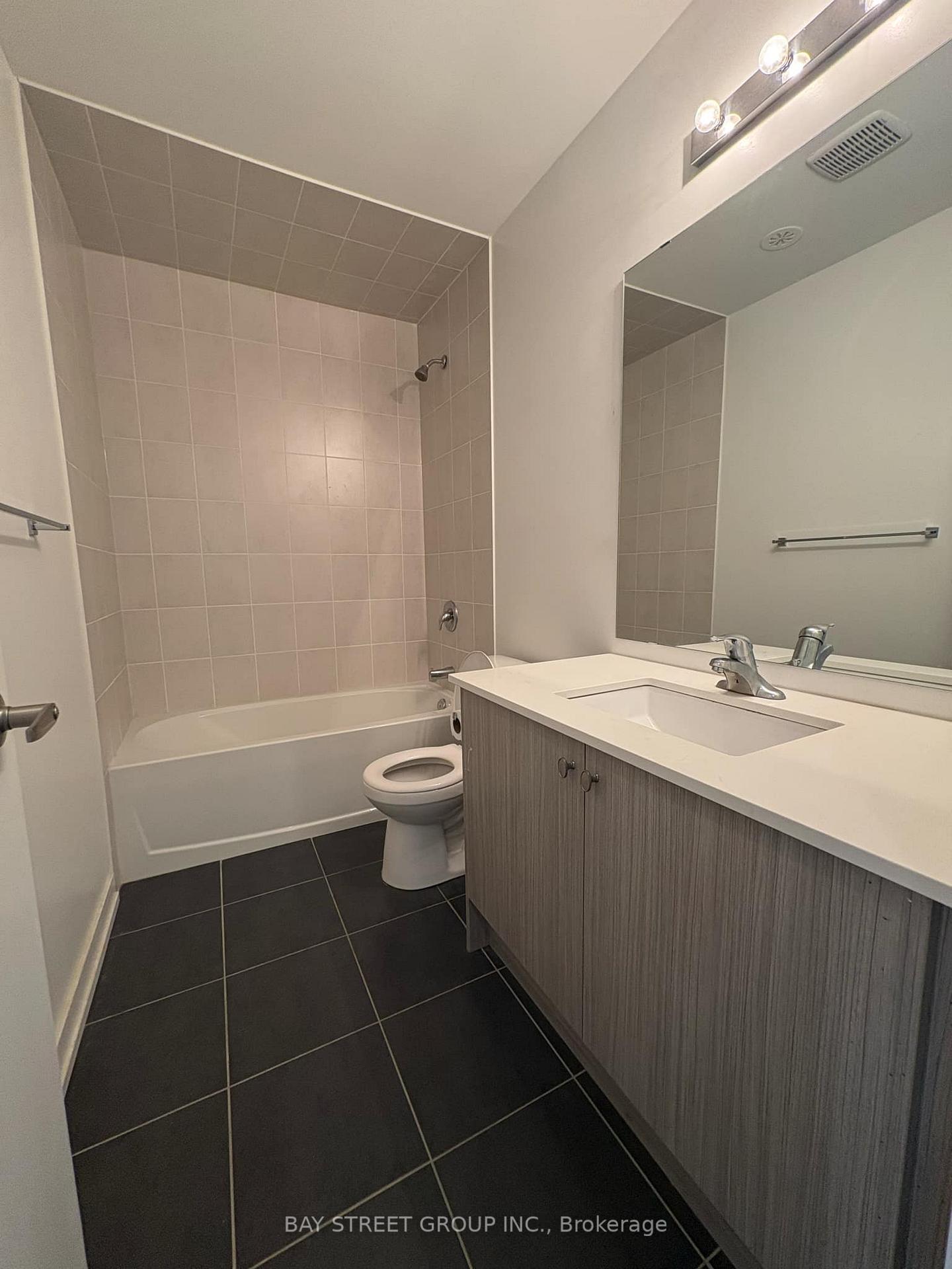 Photo 5 of 9 Seymour Street, Vaughan, Vaughan Grove — HOMEH