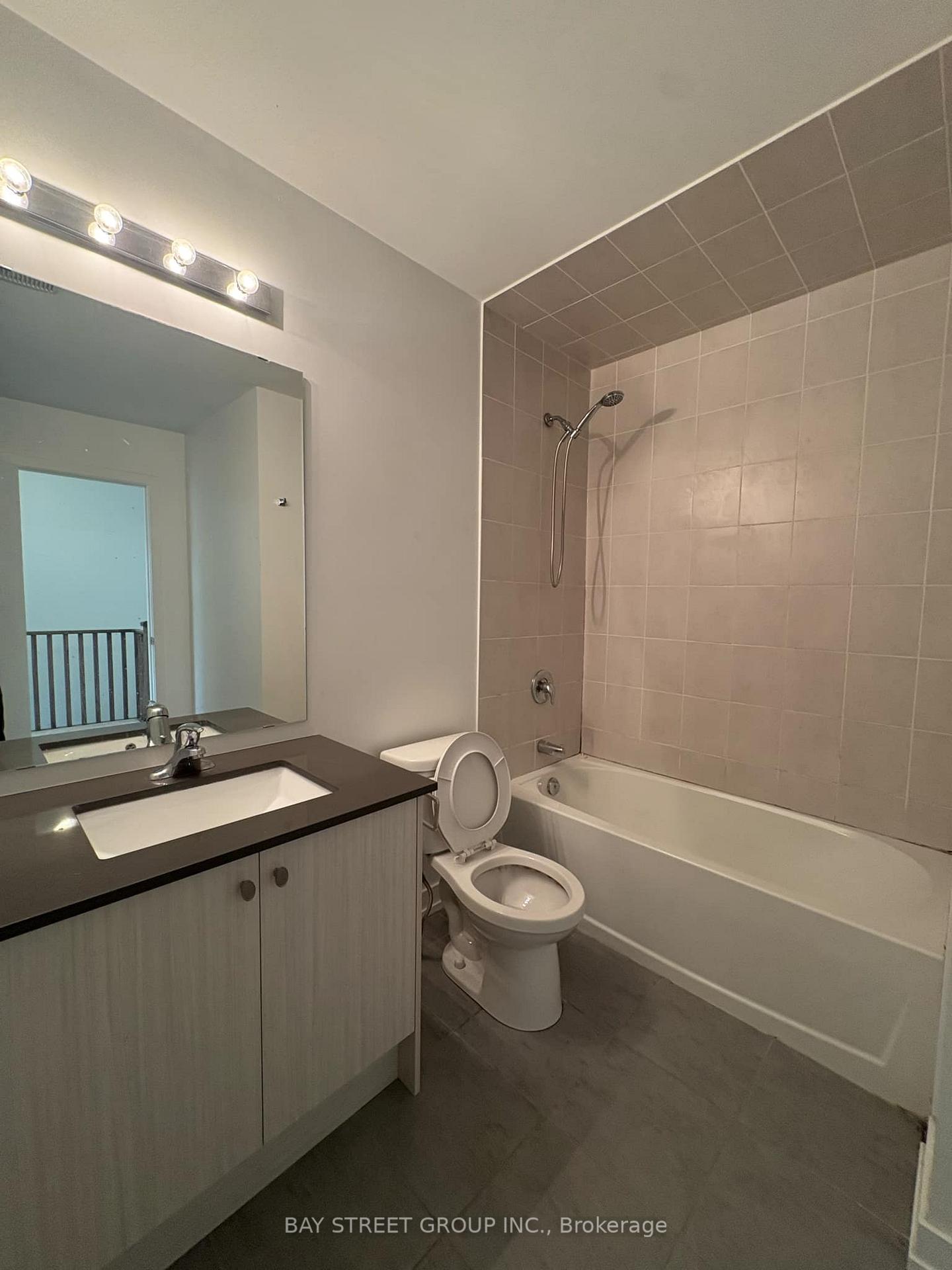 Photo 8 of 9 Seymour Street, Vaughan, Vaughan Grove — HOMEH