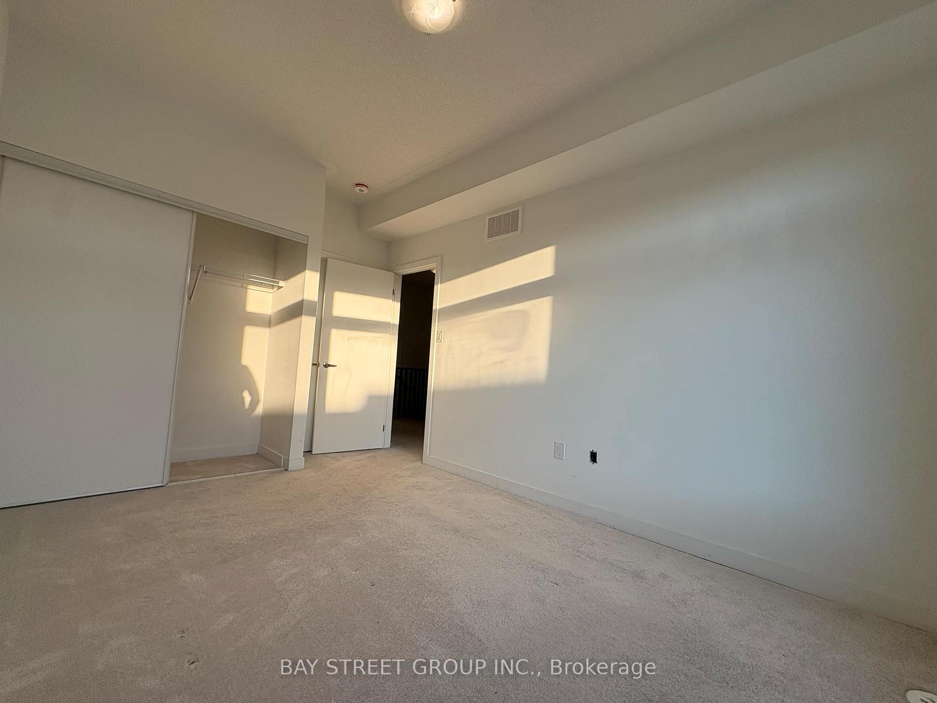 Photo 9 of 9 Seymour Street, Vaughan, Vaughan Grove — HOMEH