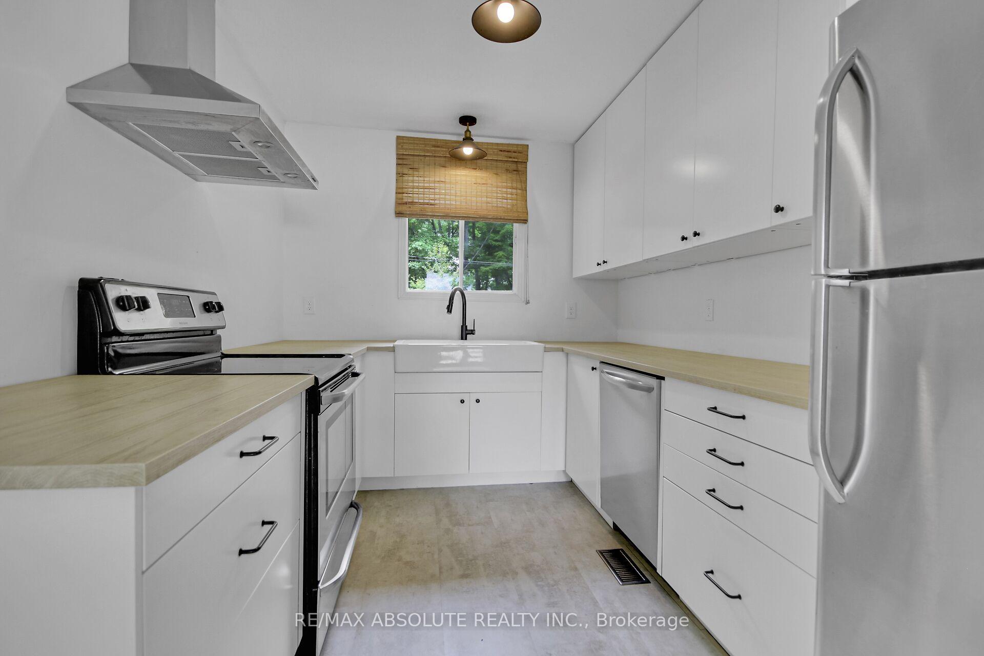 Photo 3 of 210 Pickerel Point Road, Beckwith, Beckwith Twp — HOMEH