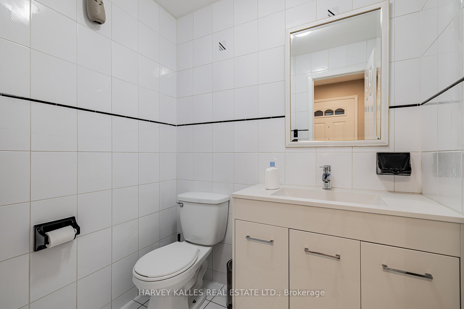 Photo 6 of 30 Brougham Drive, Vaughan, East Woodbridge — HOMEH