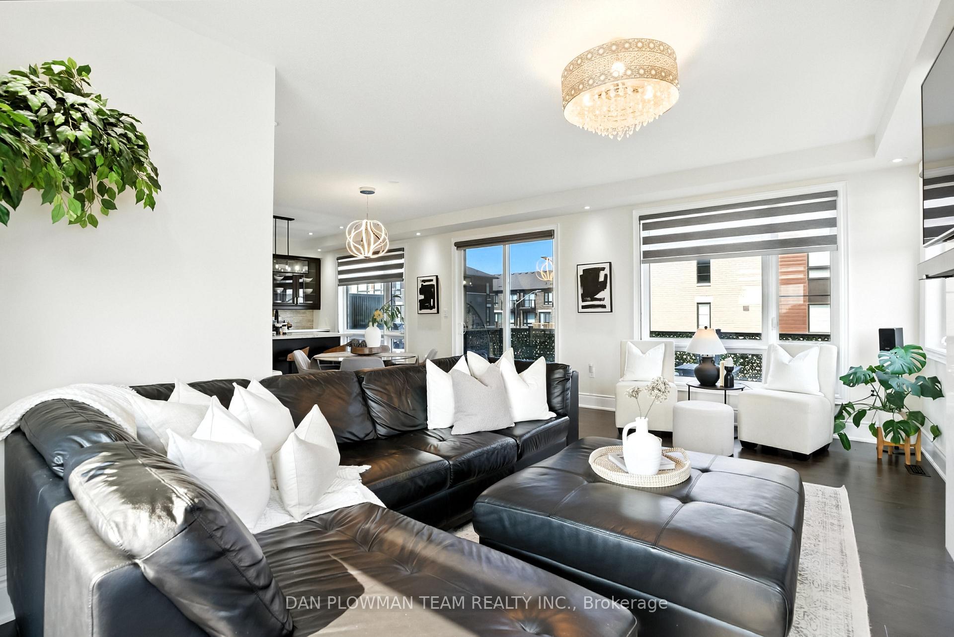 Photo 4 of 6703 Thickson Road N, Whitby, Brooklin — HOMEH