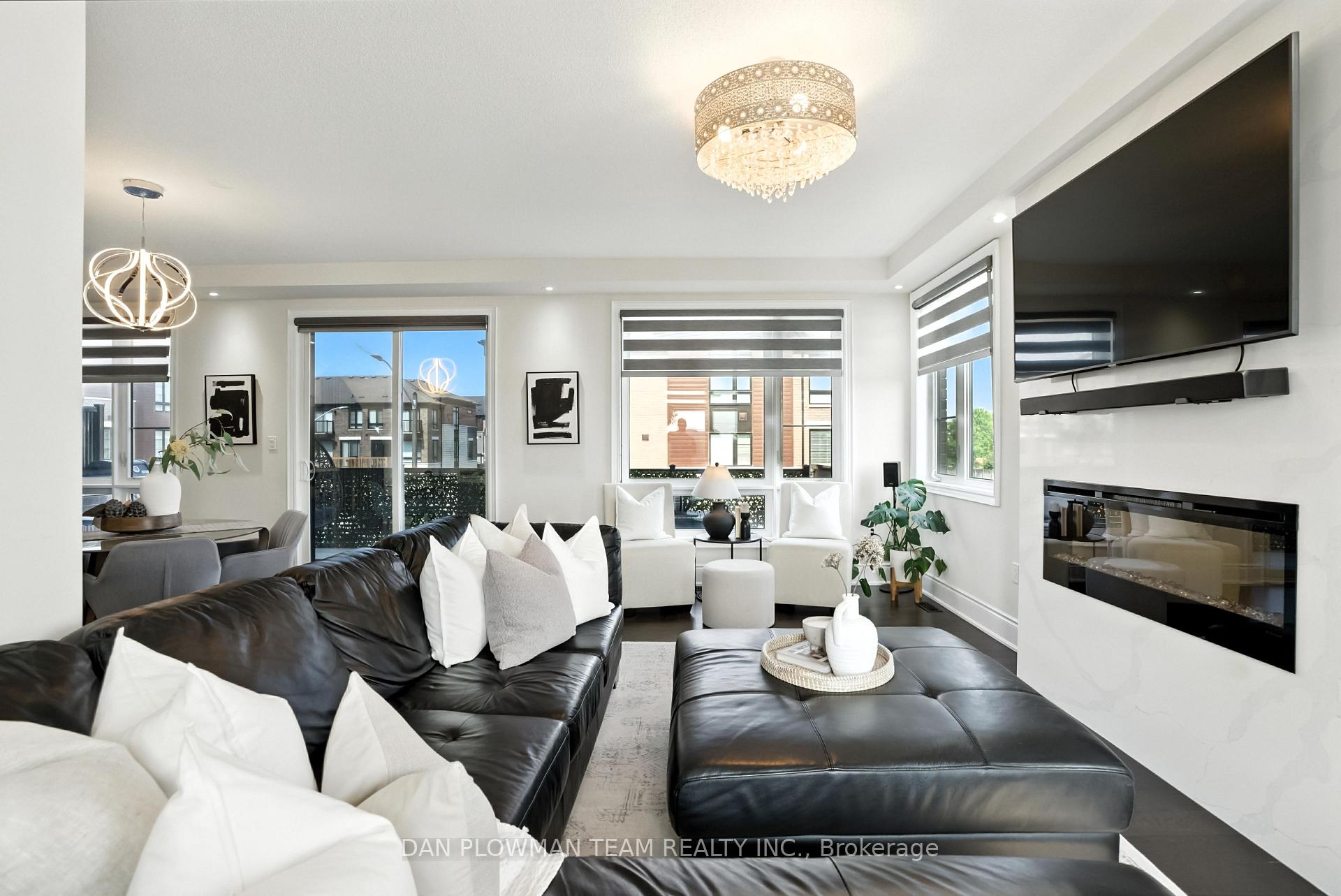Photo 5 of 6703 Thickson Road N, Whitby, Brooklin — HOMEH
