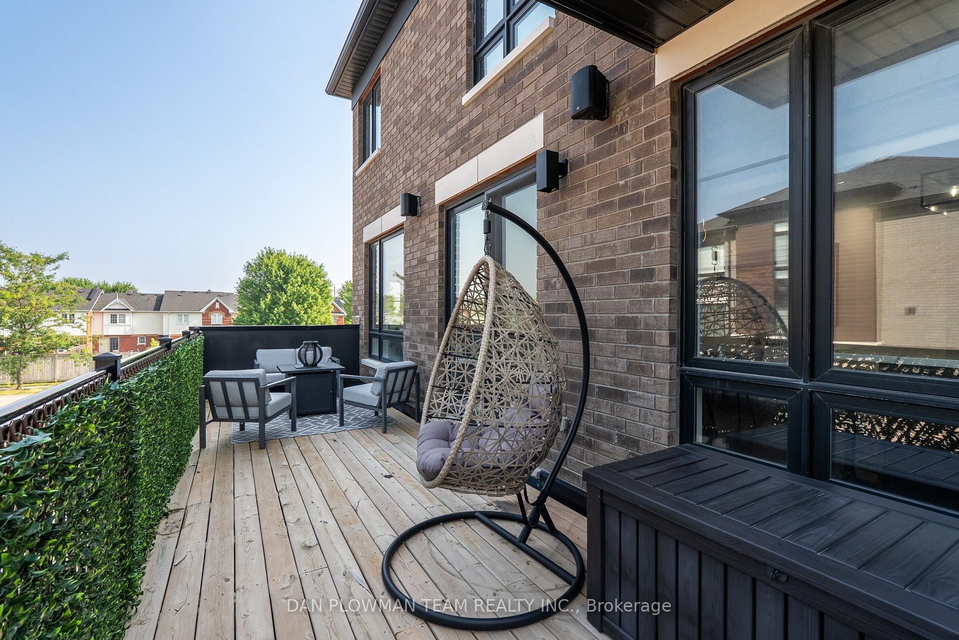 Photo 10 of 6703 Thickson Road N, Whitby, Brooklin — HOMEH