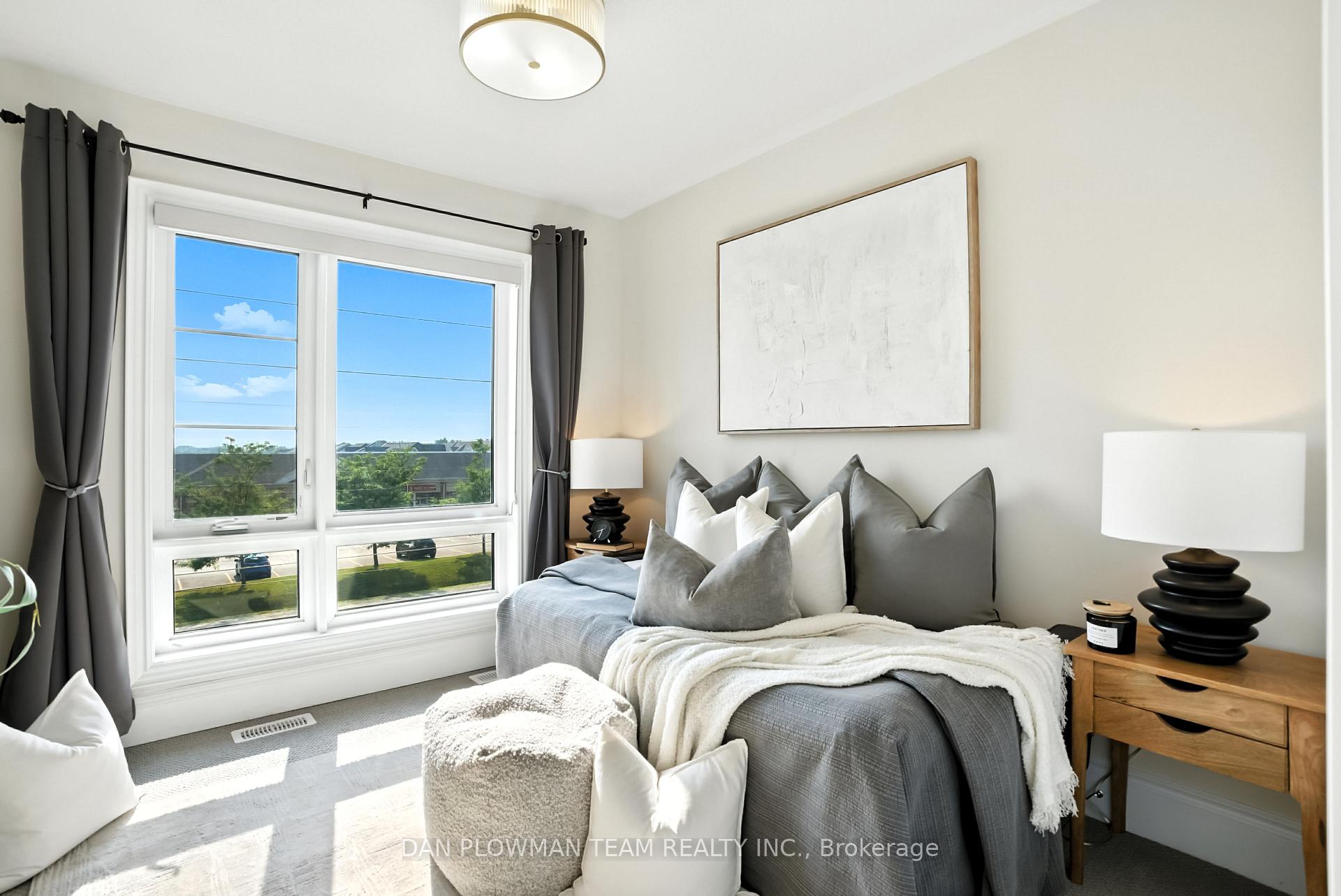 Photo 29 of 6703 Thickson Road N, Whitby, Brooklin — HOMEH