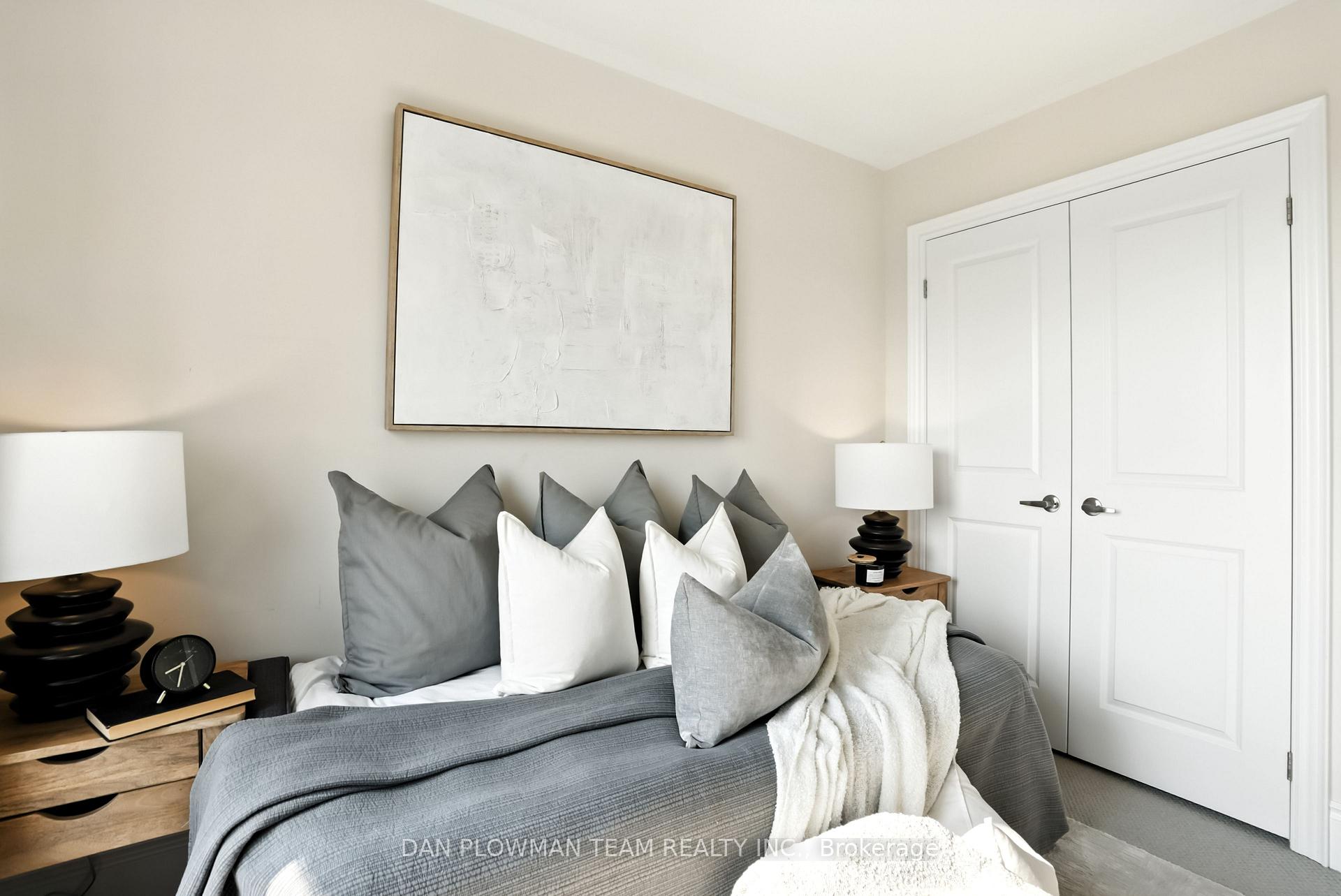 Photo 31 of 6703 Thickson Road N, Whitby, Brooklin — HOMEH