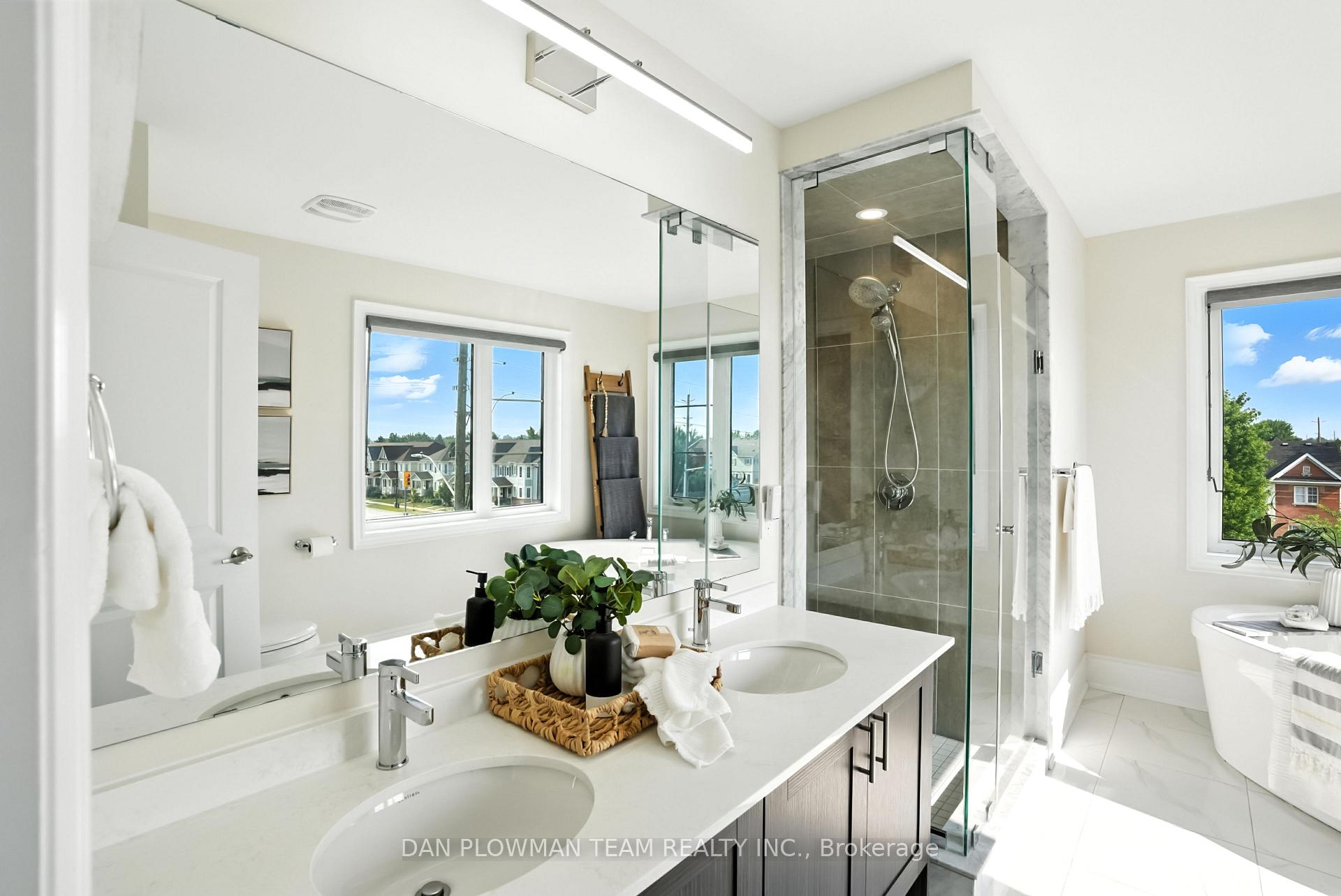 Photo 32 of 6703 Thickson Road N, Whitby, Brooklin — HOMEH