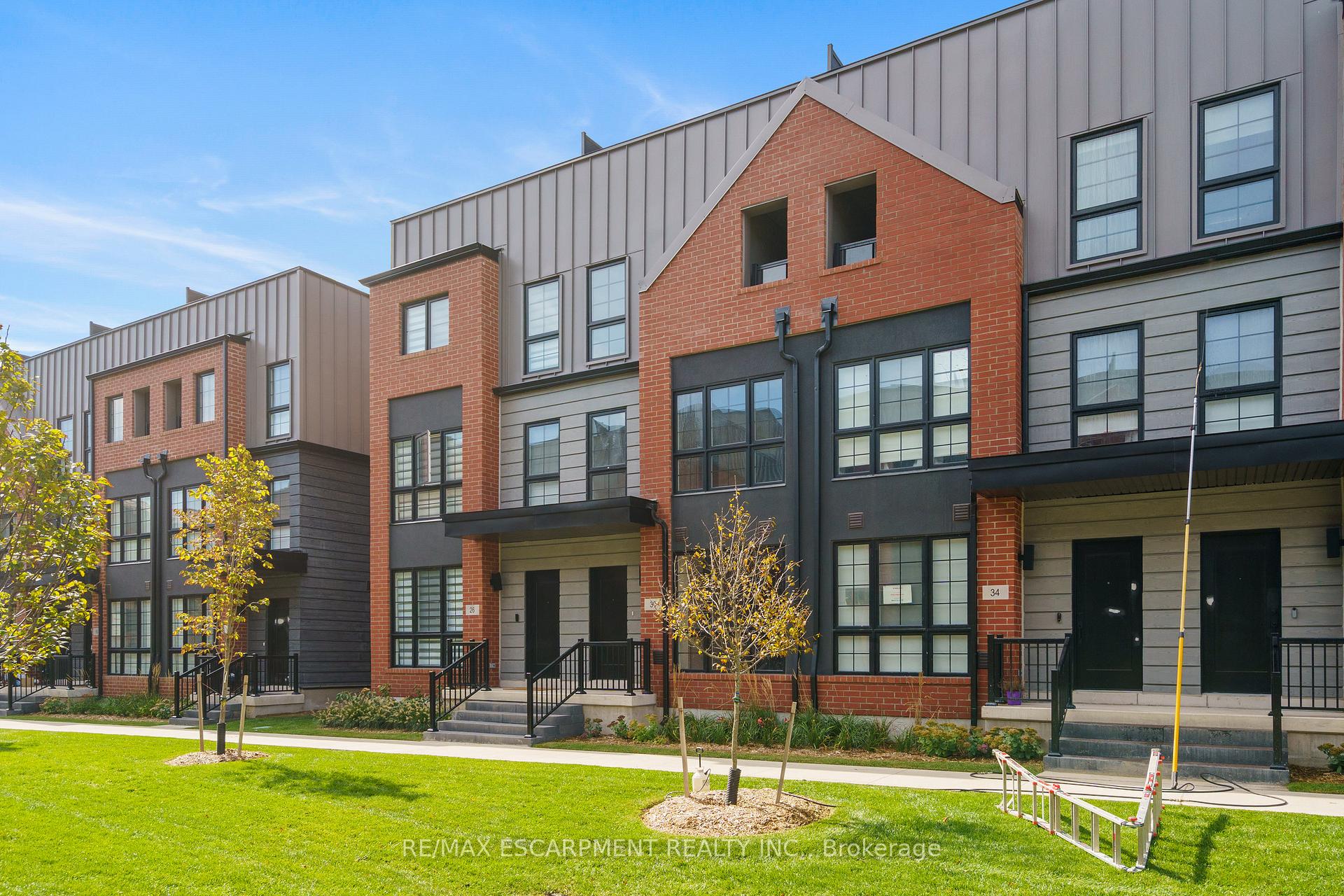 Photo 1 of 30 Burleigh Mews, Vaughan, Uplands — HOMEH