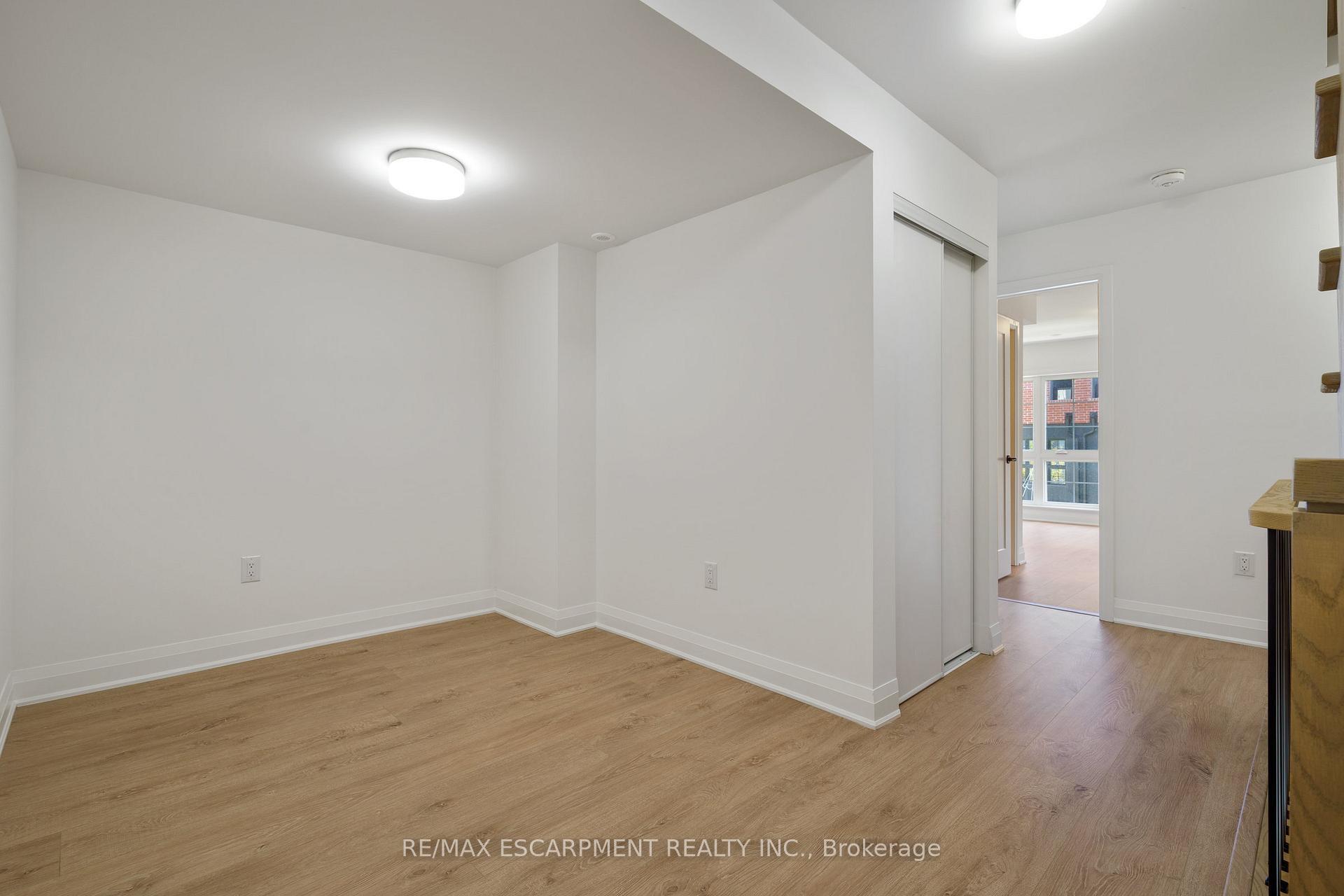 Photo 8 of 30 Burleigh Mews, Vaughan, Uplands — HOMEH