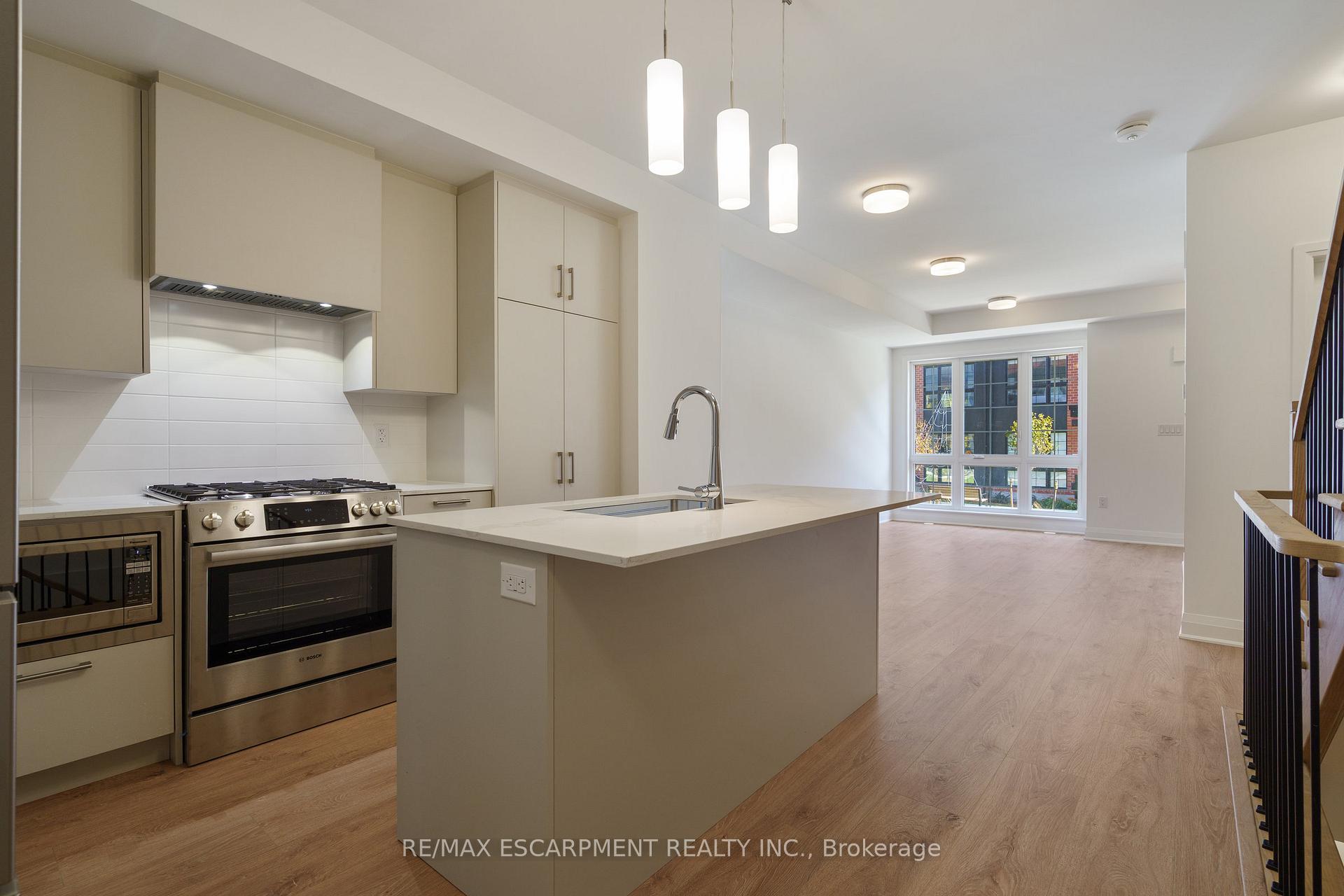 Photo 21 of 30 Burleigh Mews, Vaughan, Uplands — HOMEH