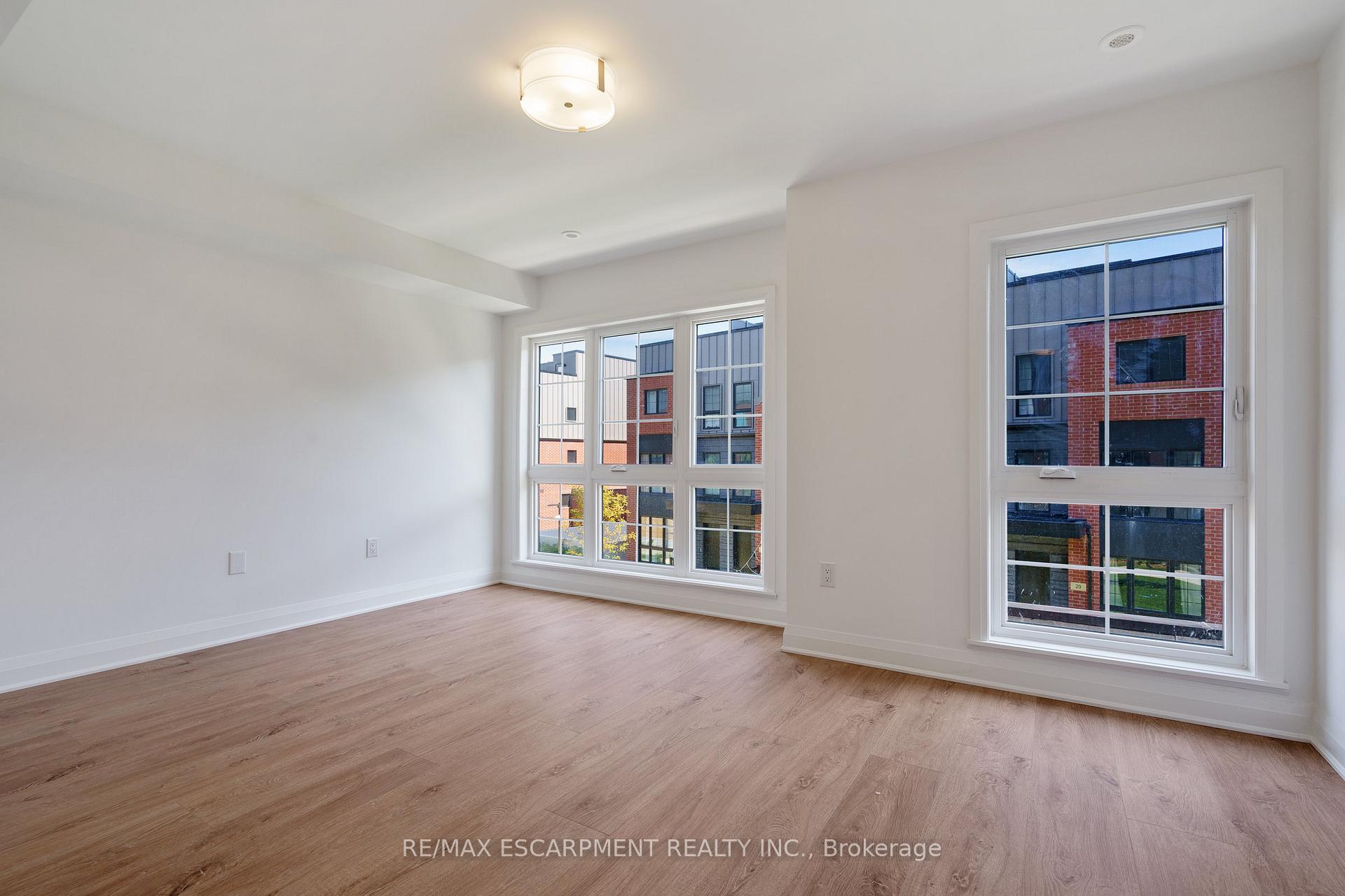Photo 24 of 30 Burleigh Mews, Vaughan, Uplands — HOMEH