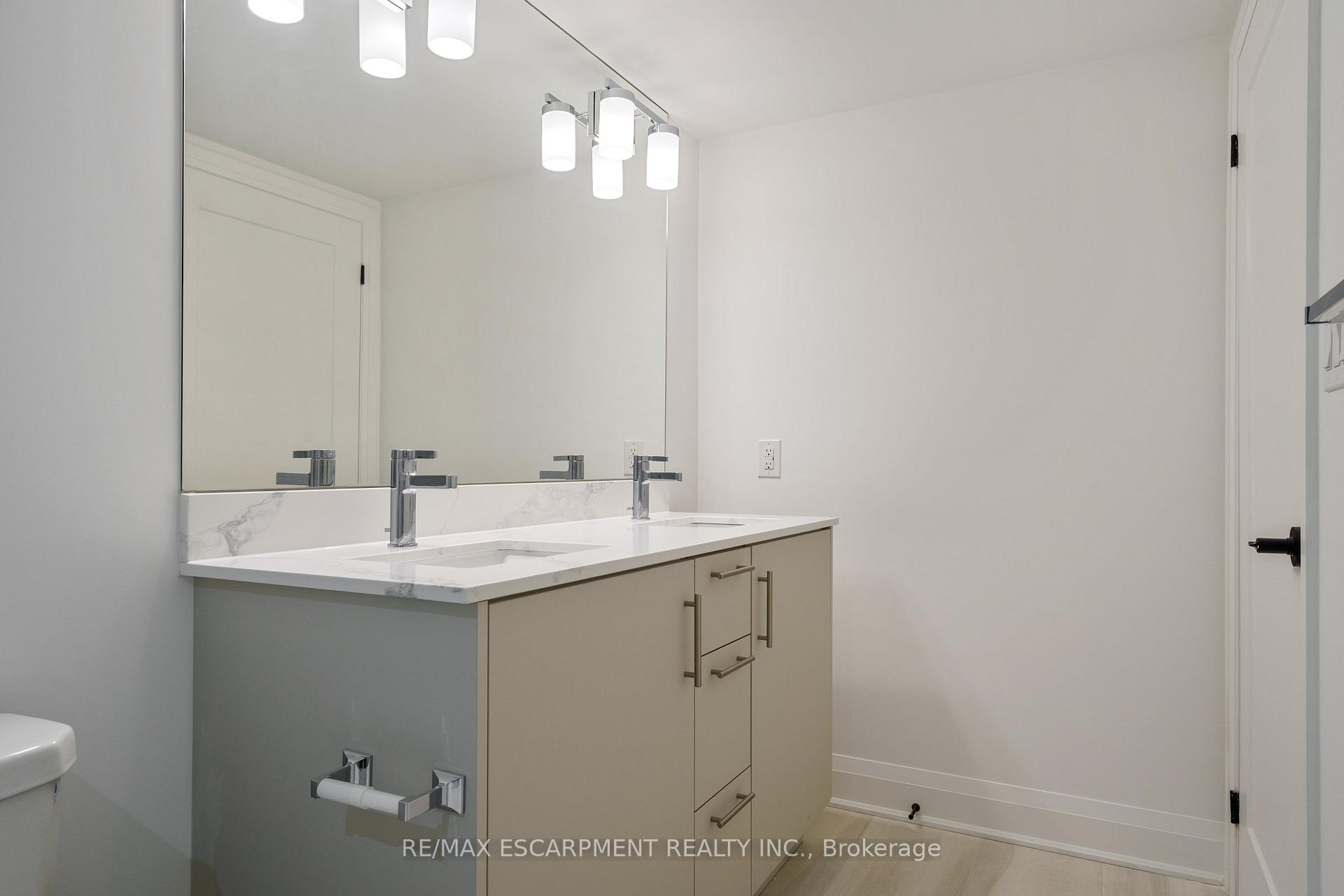 Photo 26 of 30 Burleigh Mews, Vaughan, Uplands — HOMEH
