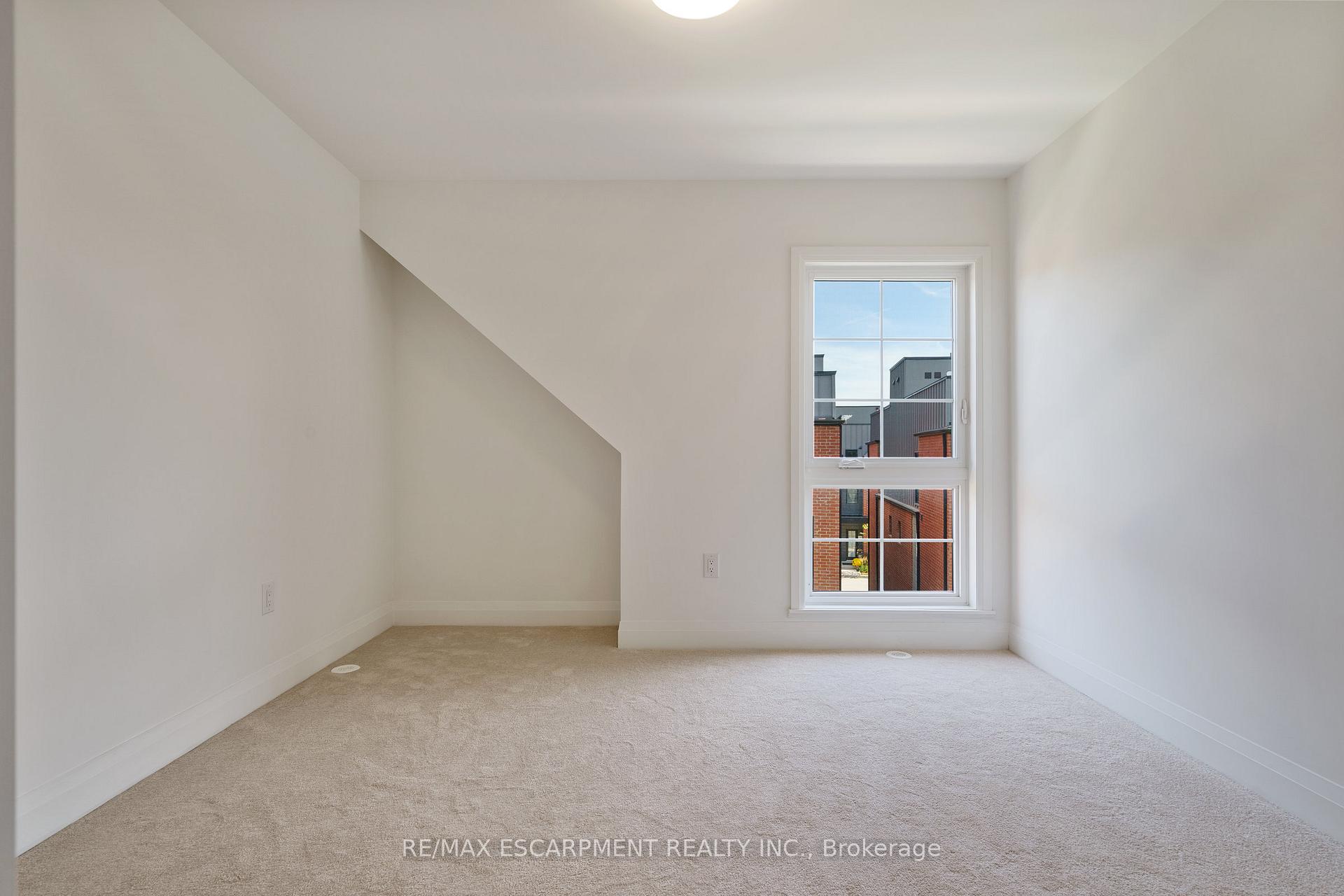 Photo 29 of 30 Burleigh Mews, Vaughan, Uplands — HOMEH