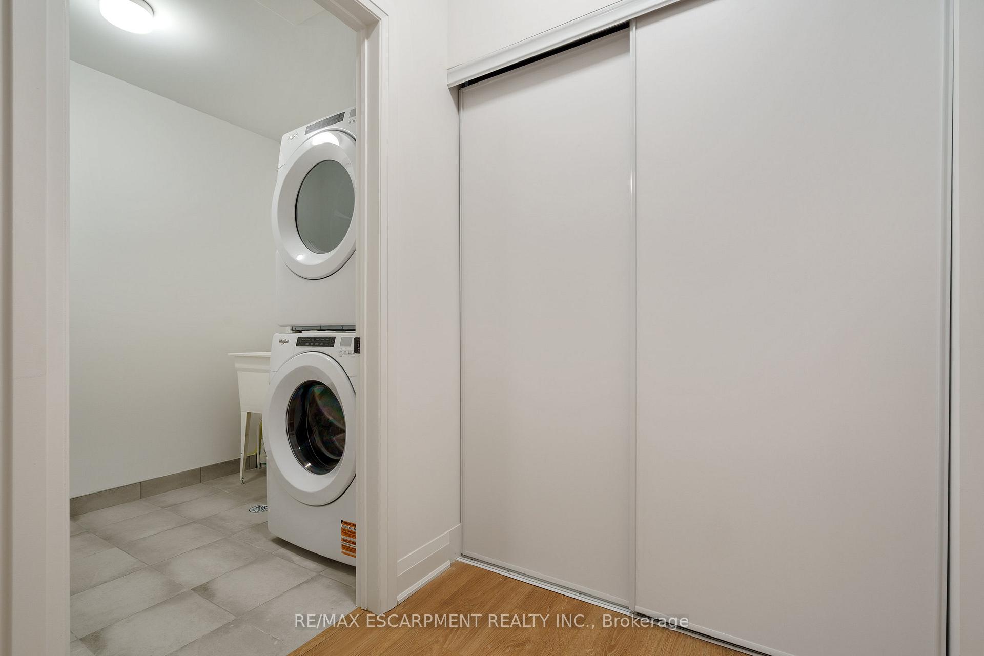 Photo 34 of 30 Burleigh Mews, Vaughan, Uplands — HOMEH