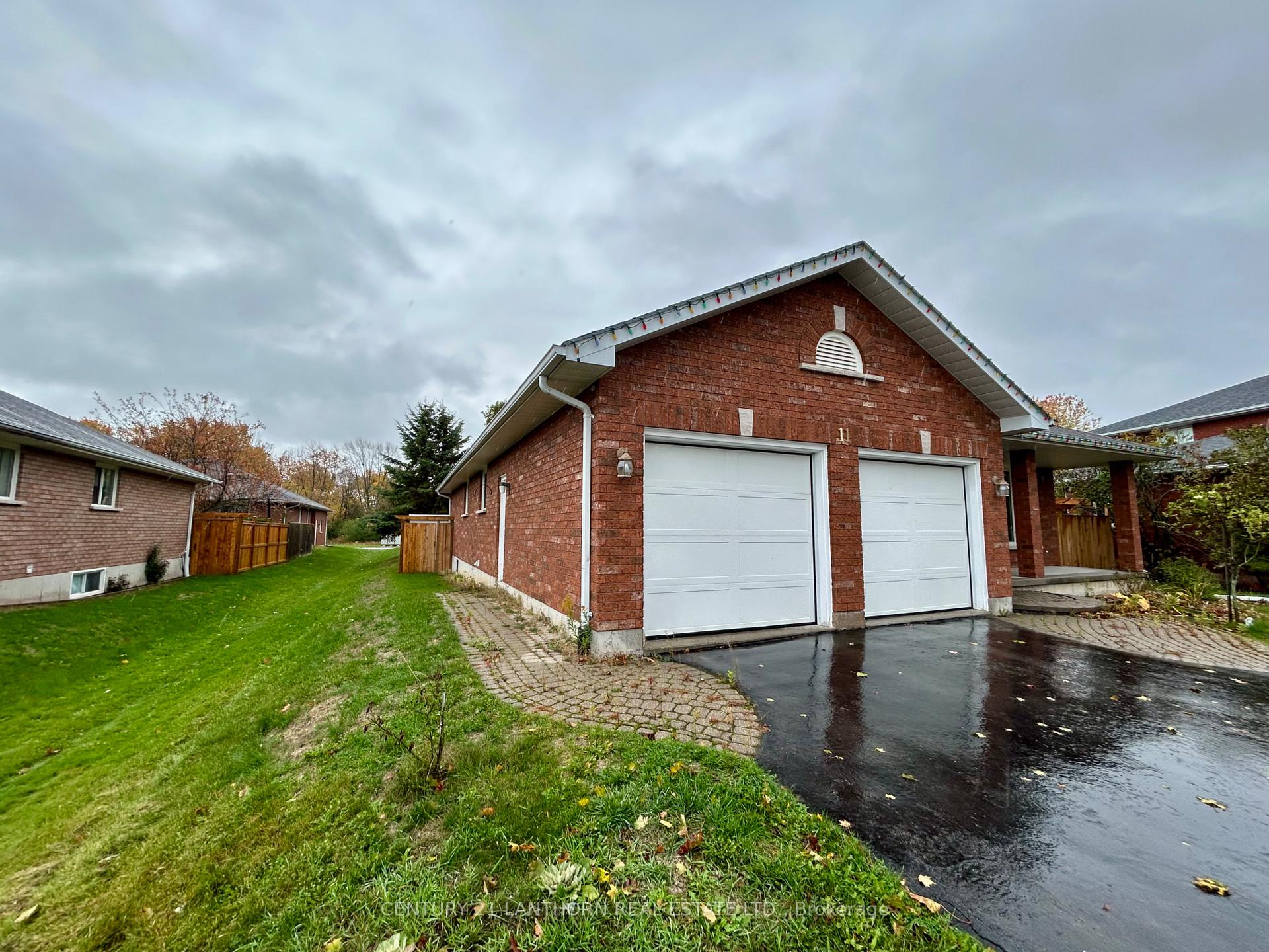 Photo 8 of 11 Sumac Terrace, Belleville, Belleville Ward — HOMEH
