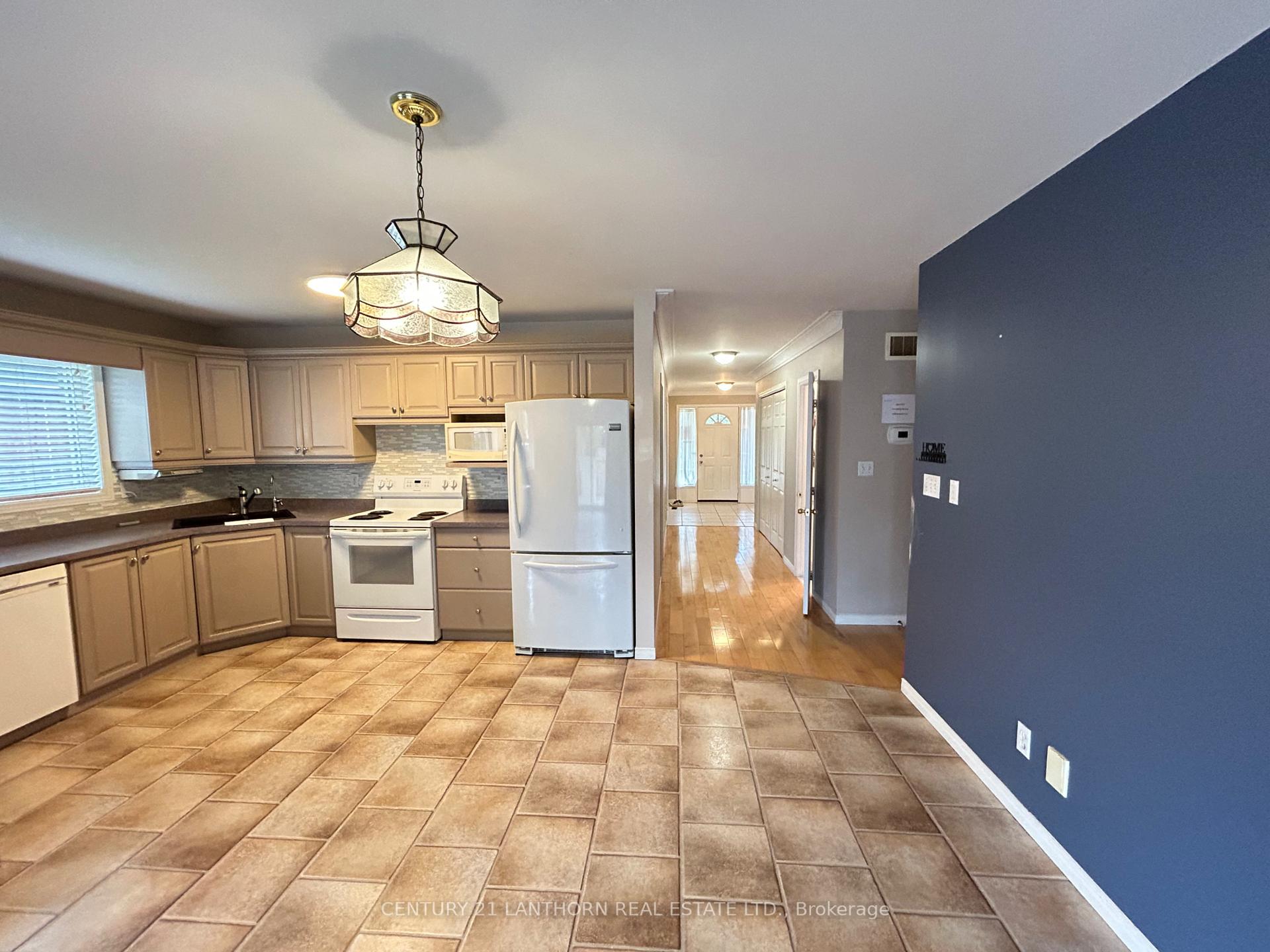 Photo 7 of 11 Sumac Terrace, Belleville, Belleville Ward — HOMEH