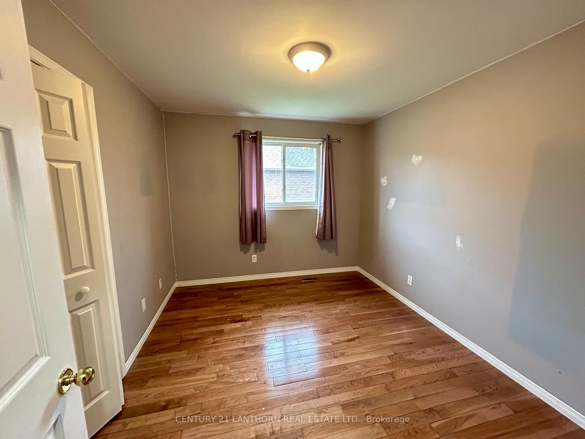 Photo 4 of 11 Sumac Terrace, Belleville, Belleville Ward — HOMEH