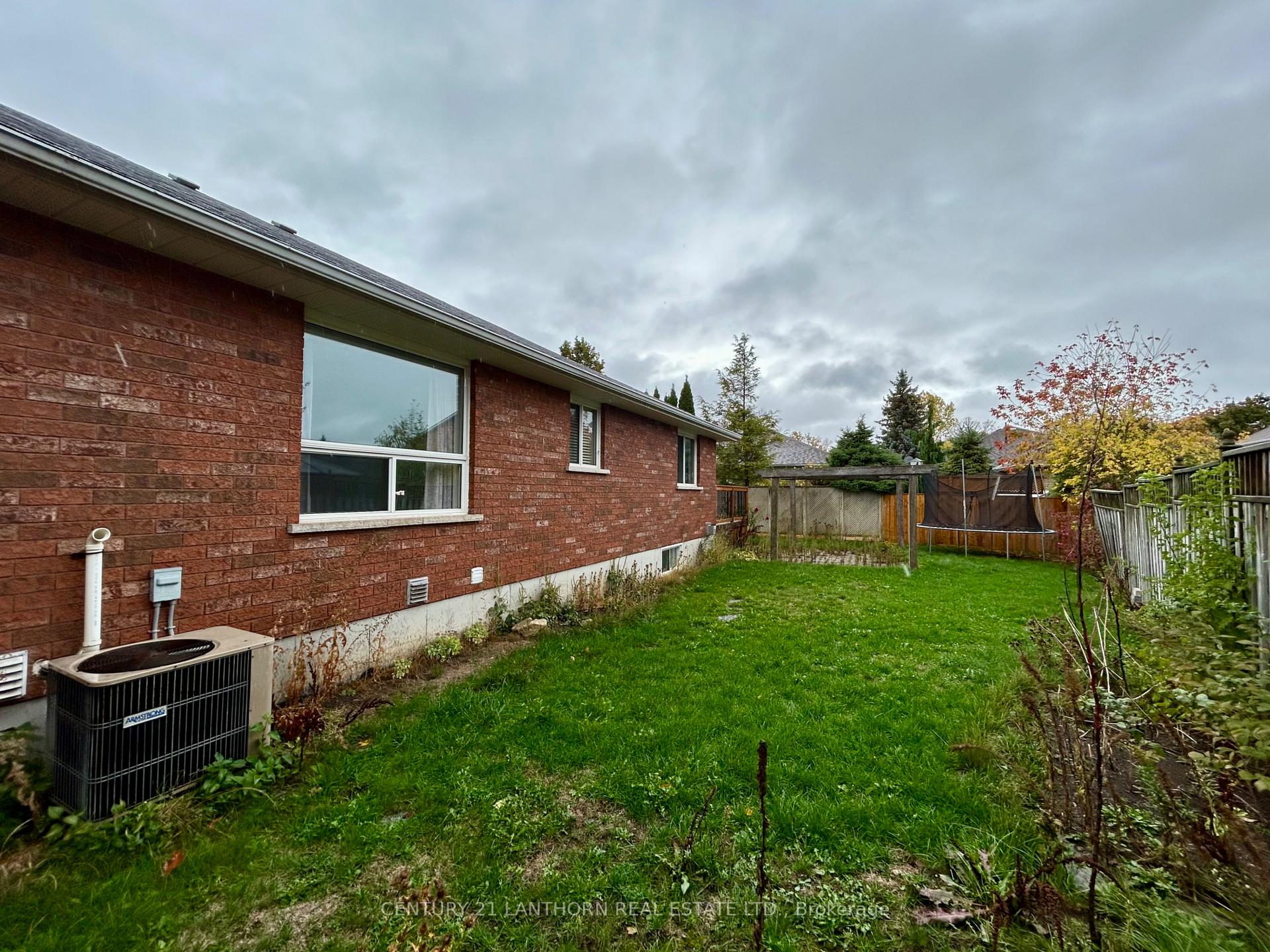 Photo 26 of 11 Sumac Terrace, Belleville, Belleville Ward — HOMEH
