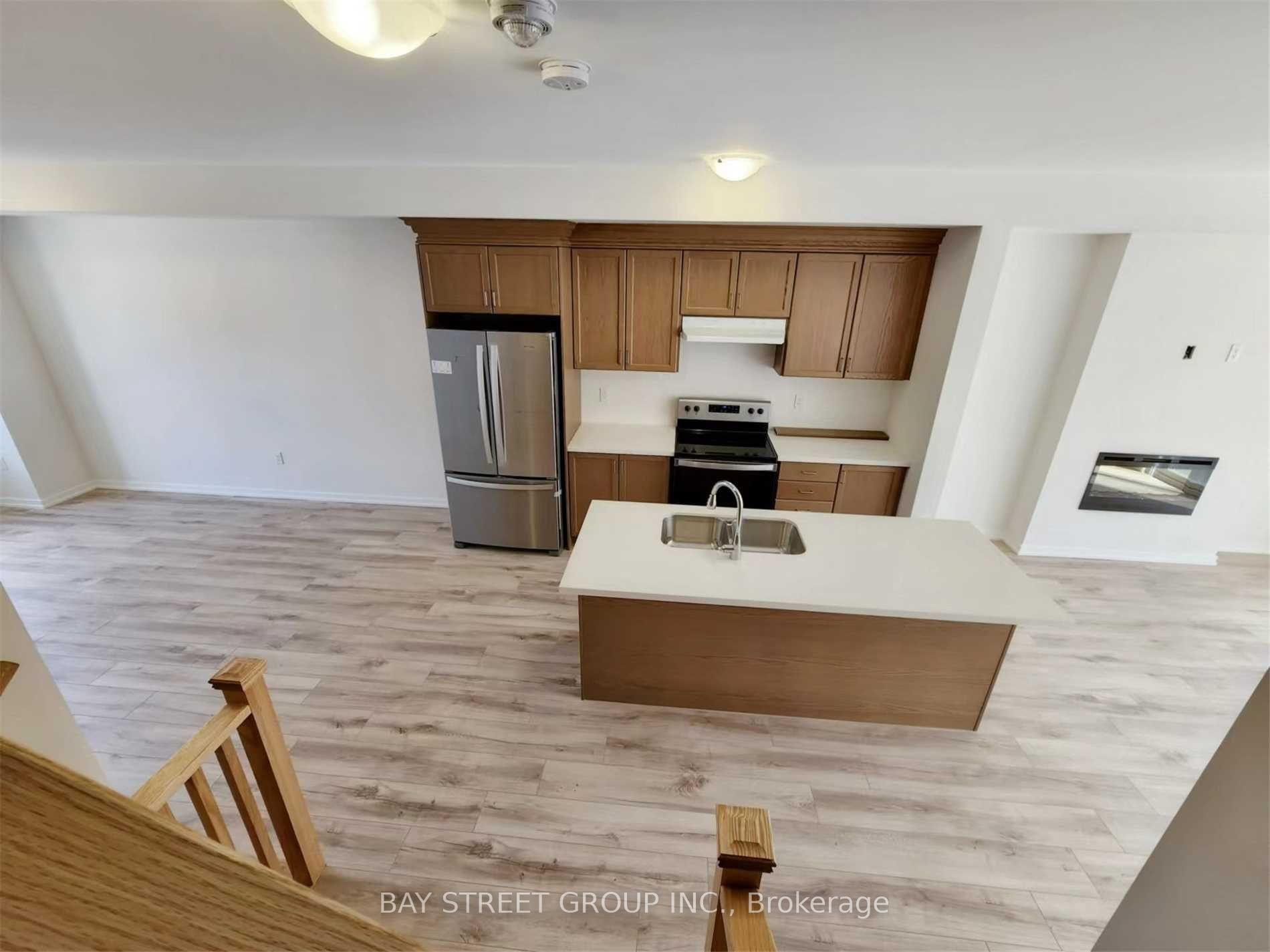Photo 5 of 10 Origin Way, Vaughan, Patterson — HOMEH