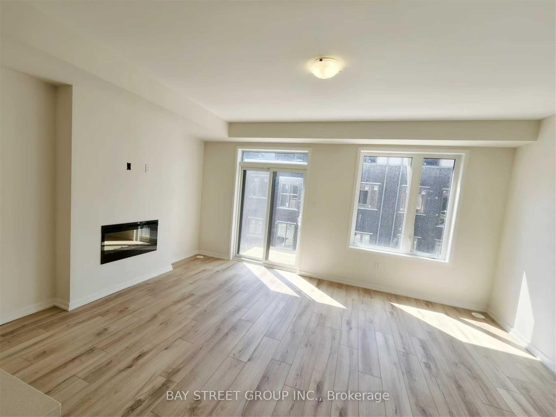 Photo 6 of 10 Origin Way, Vaughan, Patterson — HOMEH
