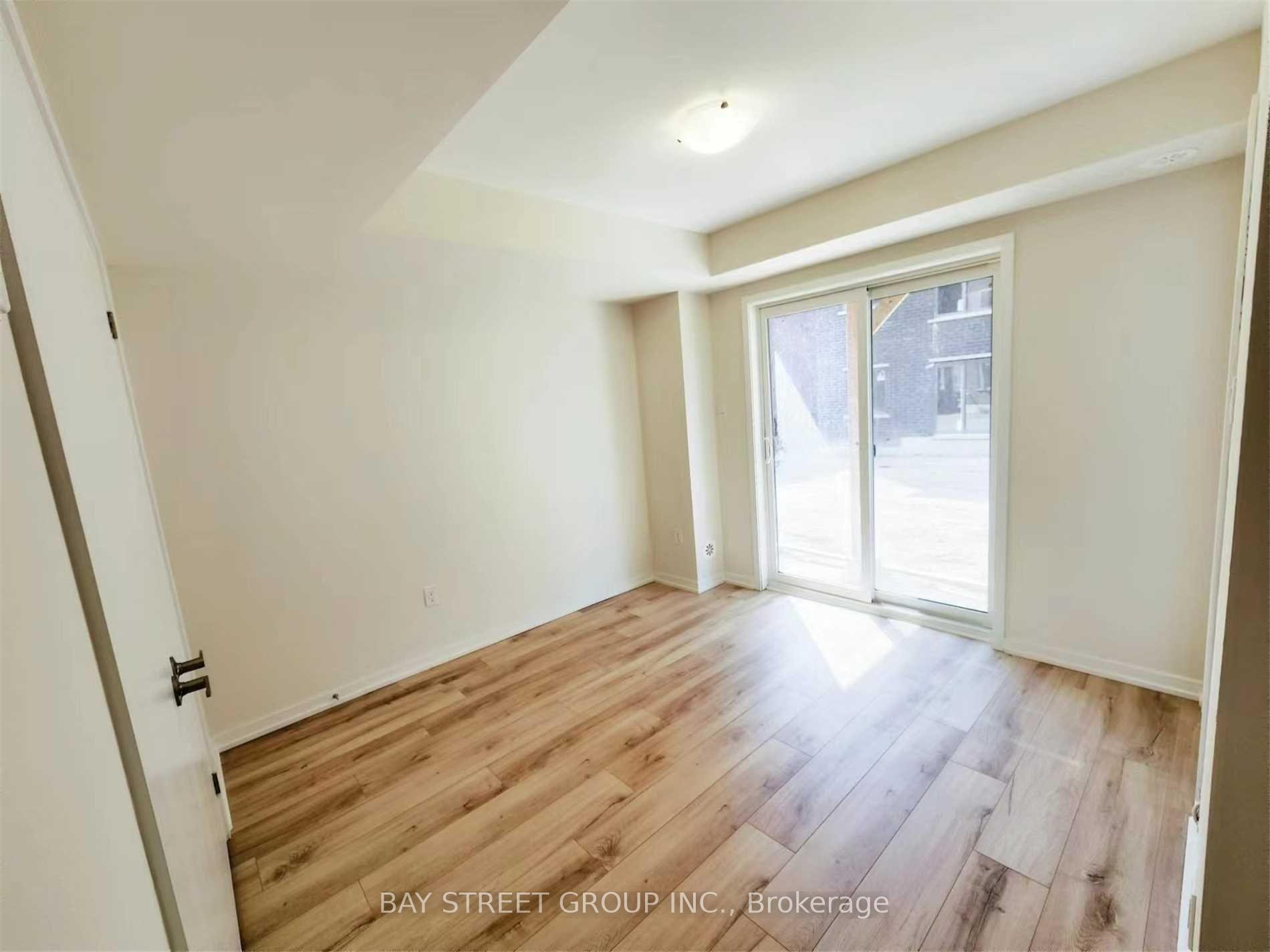 Photo 16 of 10 Origin Way, Vaughan, Patterson — HOMEH