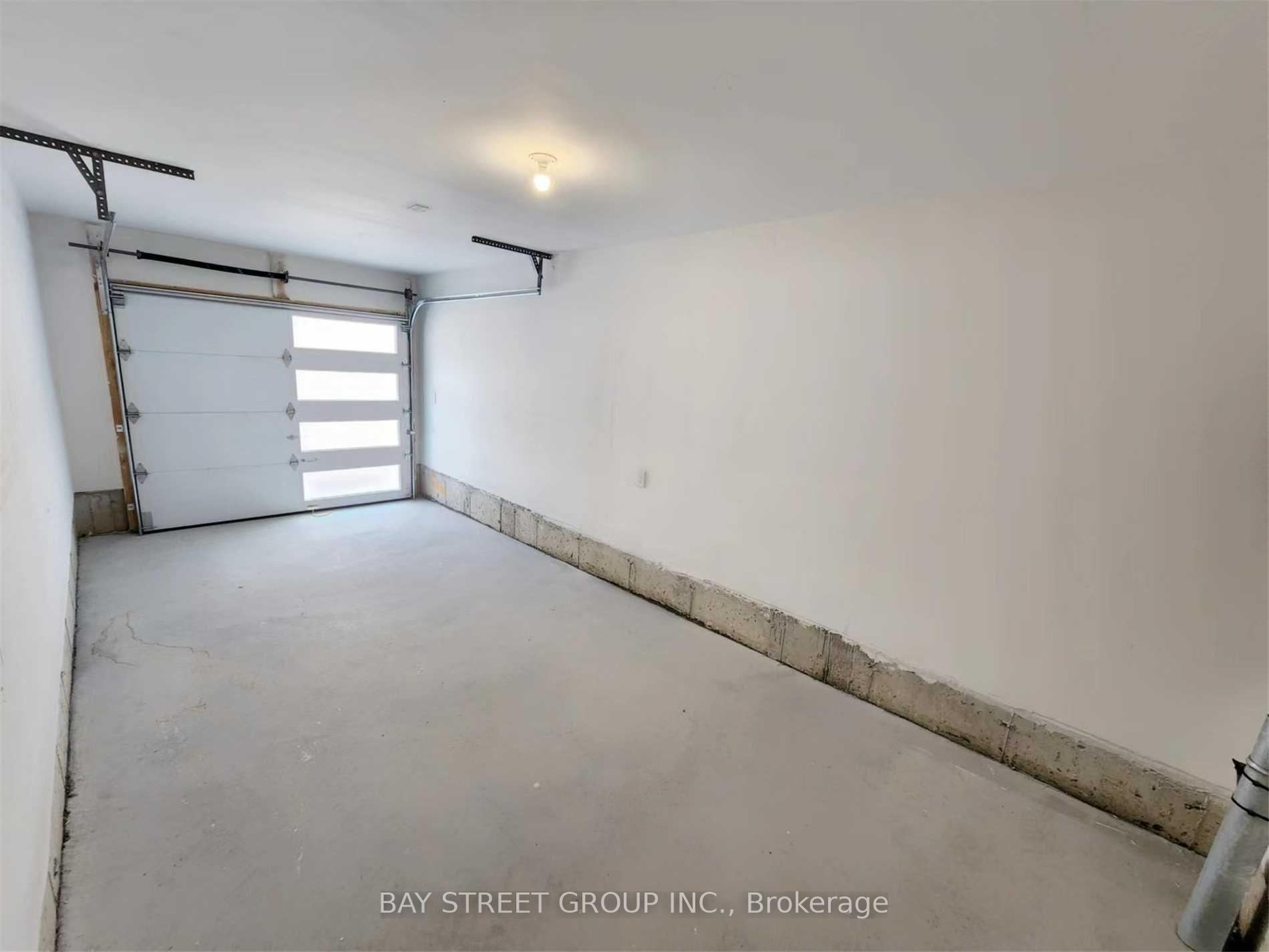Photo 18 of 10 Origin Way, Vaughan, Patterson — HOMEH